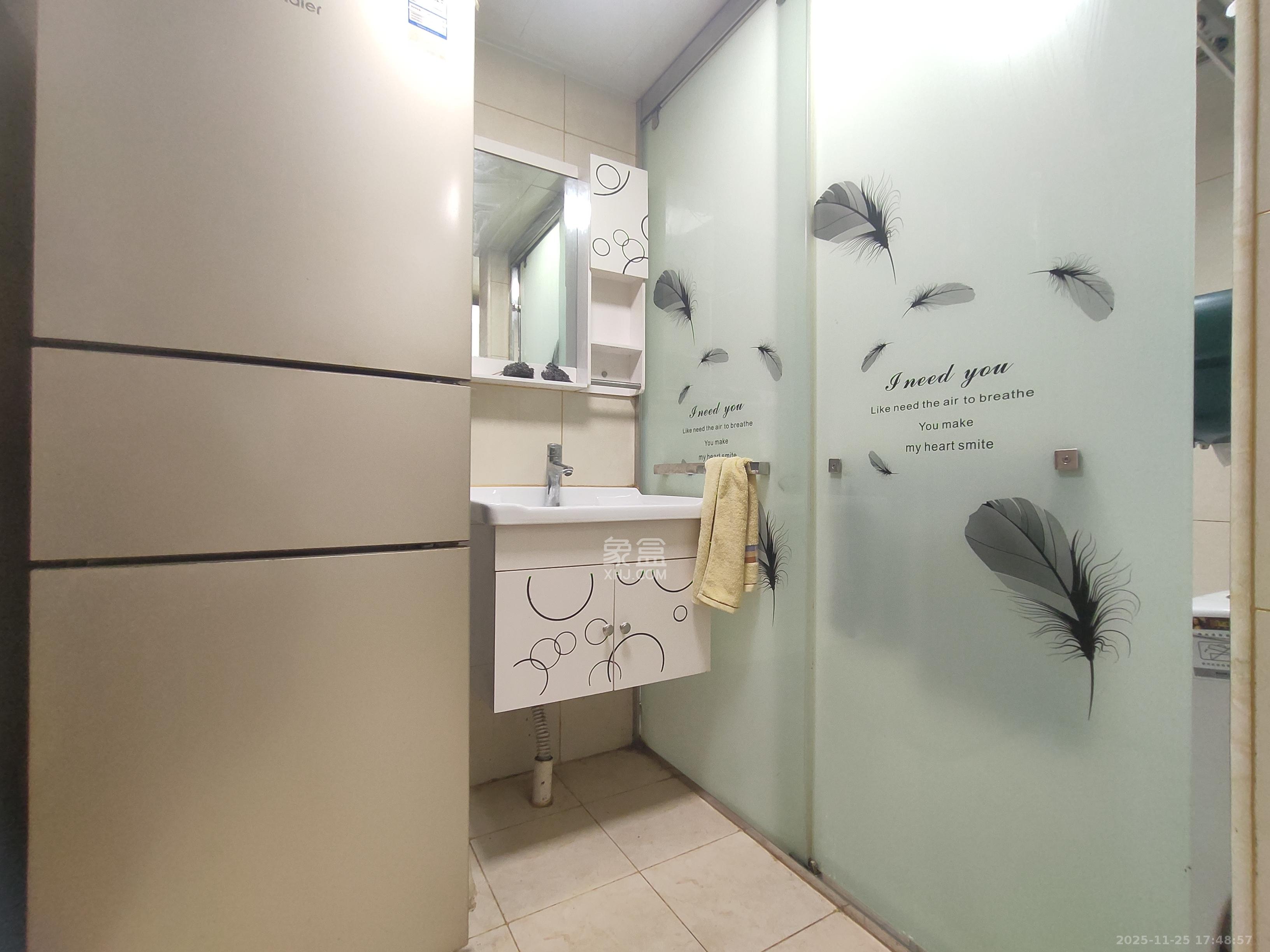 中国铁建梅溪青秀二期 3室2厅2卫 2400.0元/月 中国铁建梅溪青秀二期 3室2厅2卫 2400.0元/月室内图