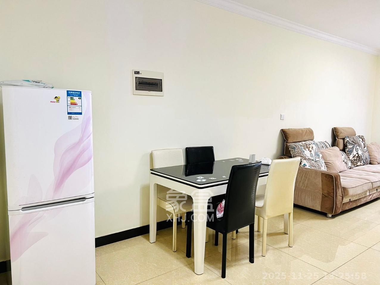 中南红领邦(红星嘉和苑) 2室1厅1卫 2000.0元/月 中南红领邦(红星嘉和苑) 2室1厅1卫 2000.0元/月室内图