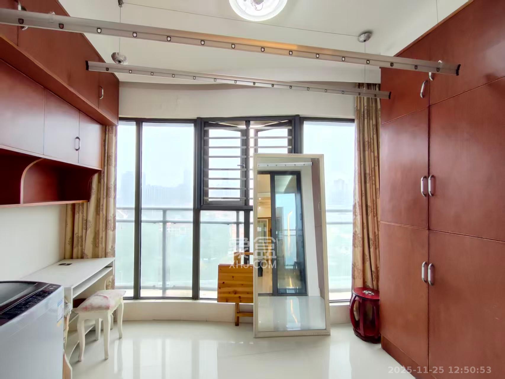 湘域熙岸  2室2厅1卫    2500.0元/月室内图