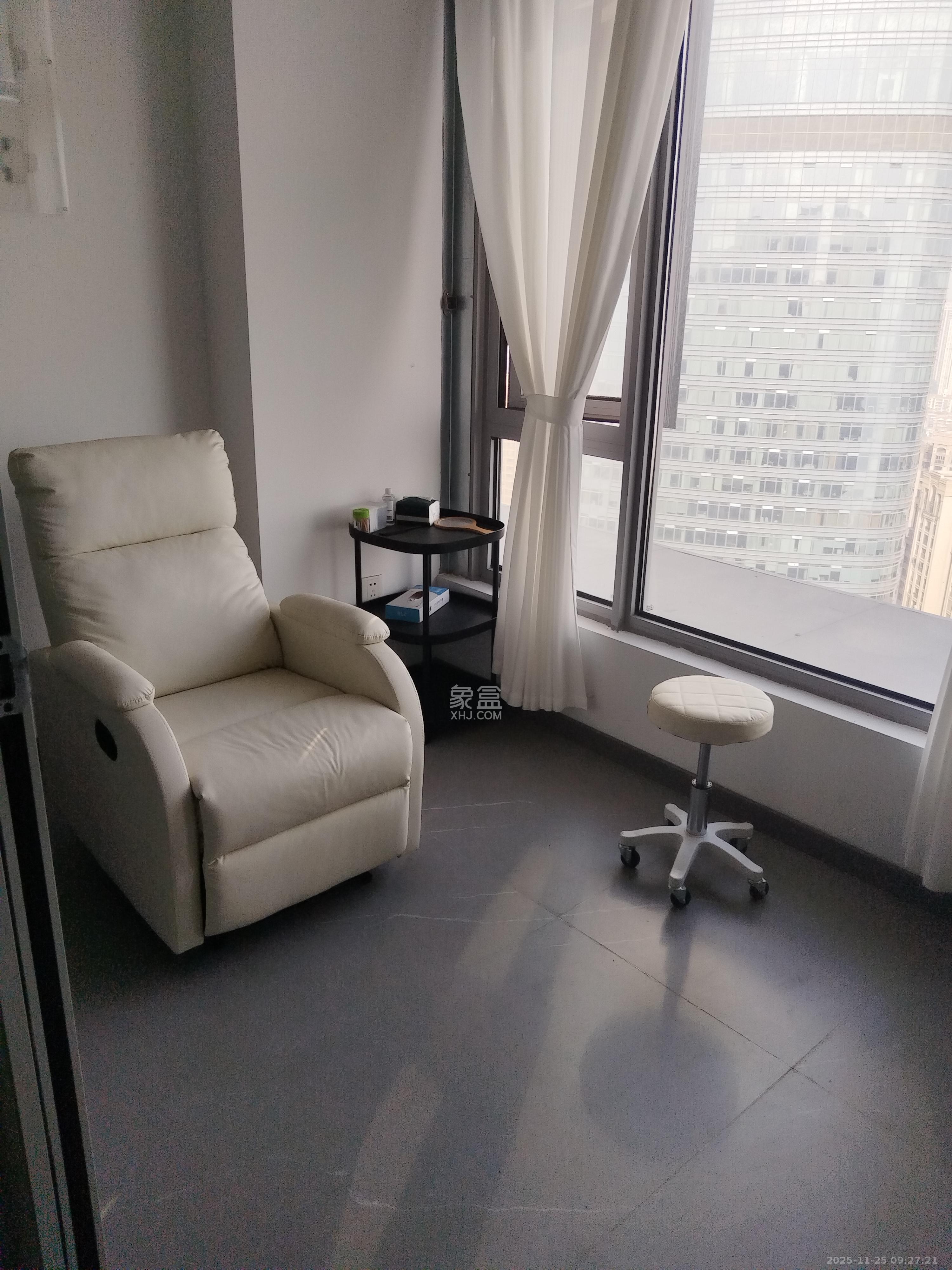 保利天禧EF区 1室0厅0卫 3100.0元/月 保利天禧EF区 1室0厅0卫 3100.0元/月室内图