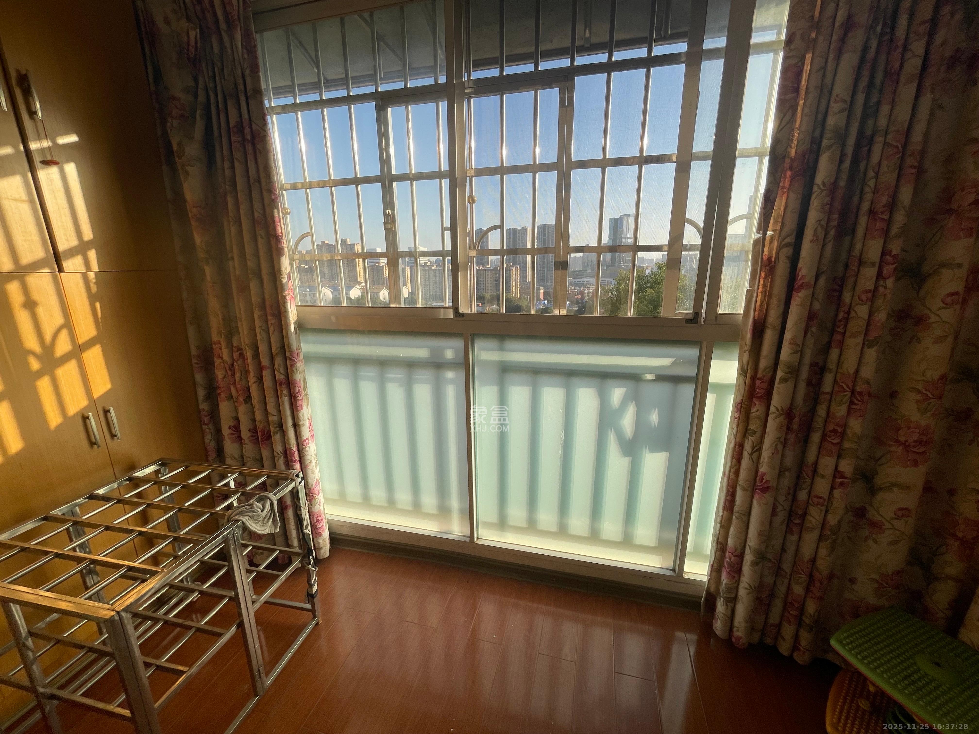 东方名都百草园 2室2厅1卫 1600.0元/月 东方名都百草园 2室2厅1卫 1600.0元/月室内图