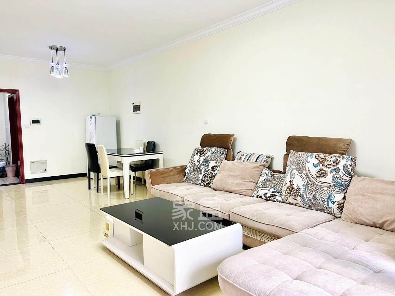 中南红领邦(红星嘉和苑) 2室1厅1卫 2000.0元/月 中南红领邦(红星嘉和苑) 2室1厅1卫 2000.0元/月室内图