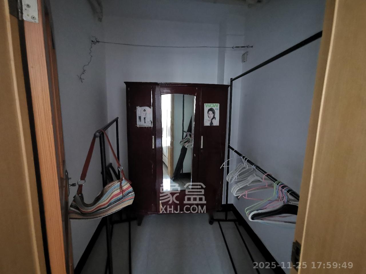 鄱阳小区  2室2厅1卫    1300.0元/月室内图