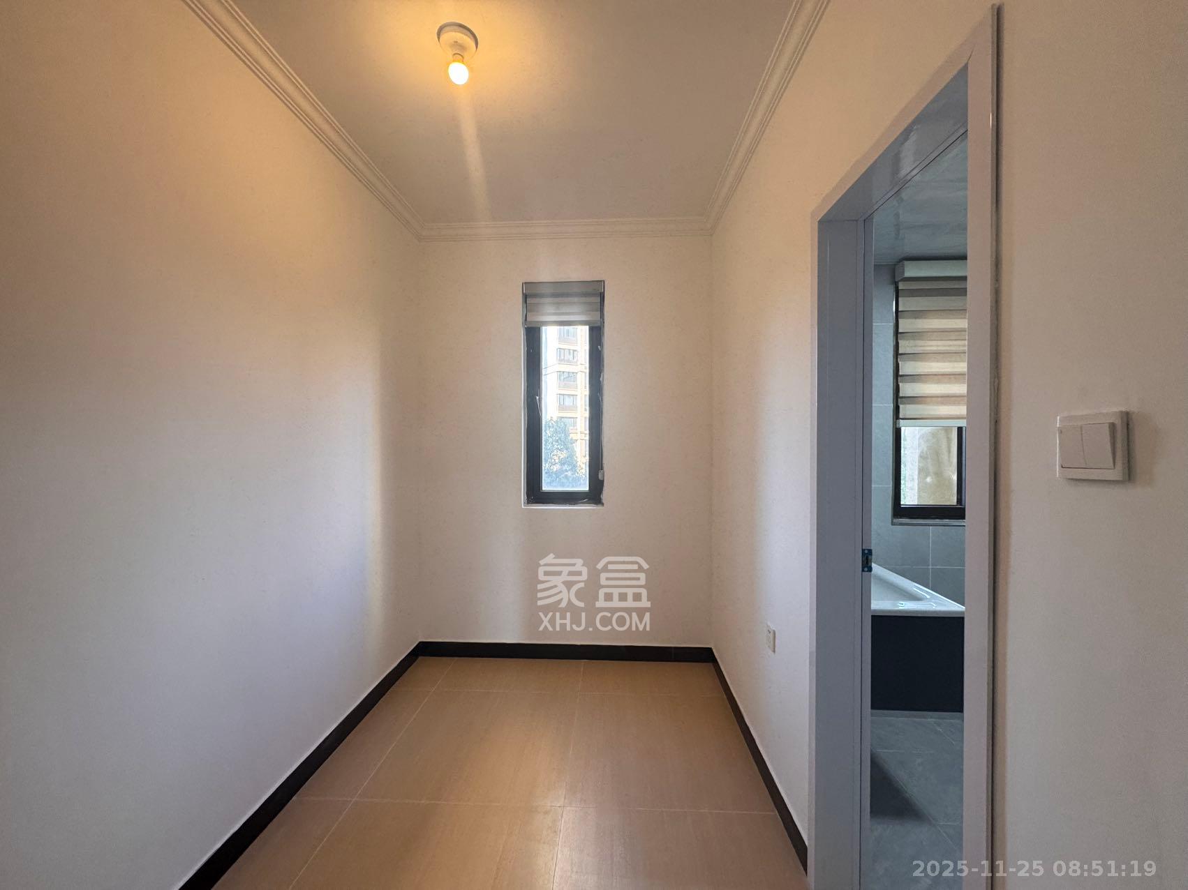 融创融公馆（融创臻苑）  4室2厅2卫    2200.0元/月