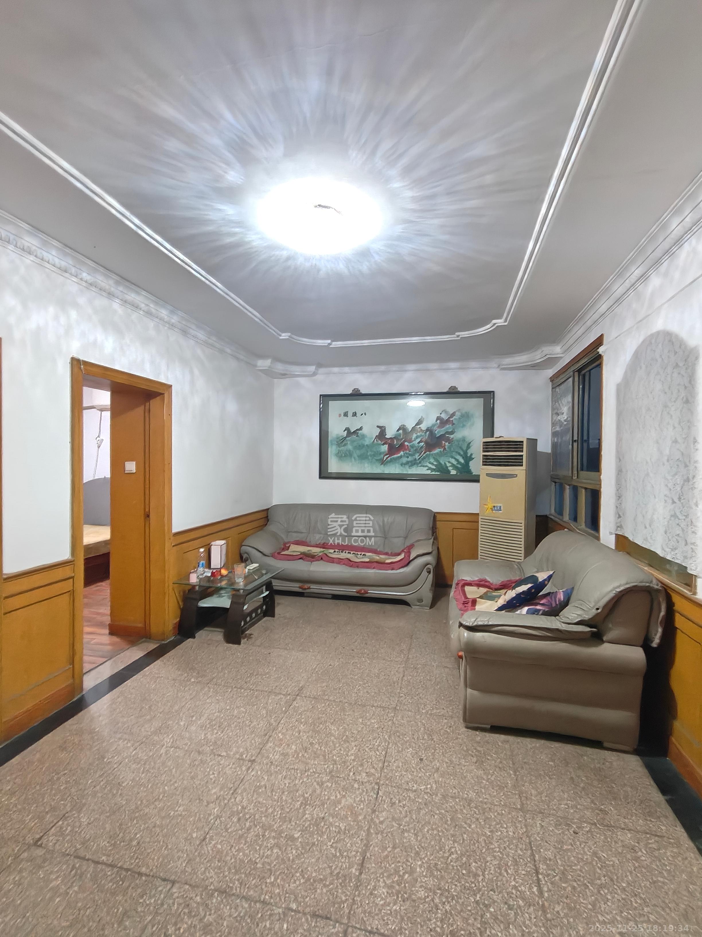 向韶村  2室1厅1卫    1600.0元/月