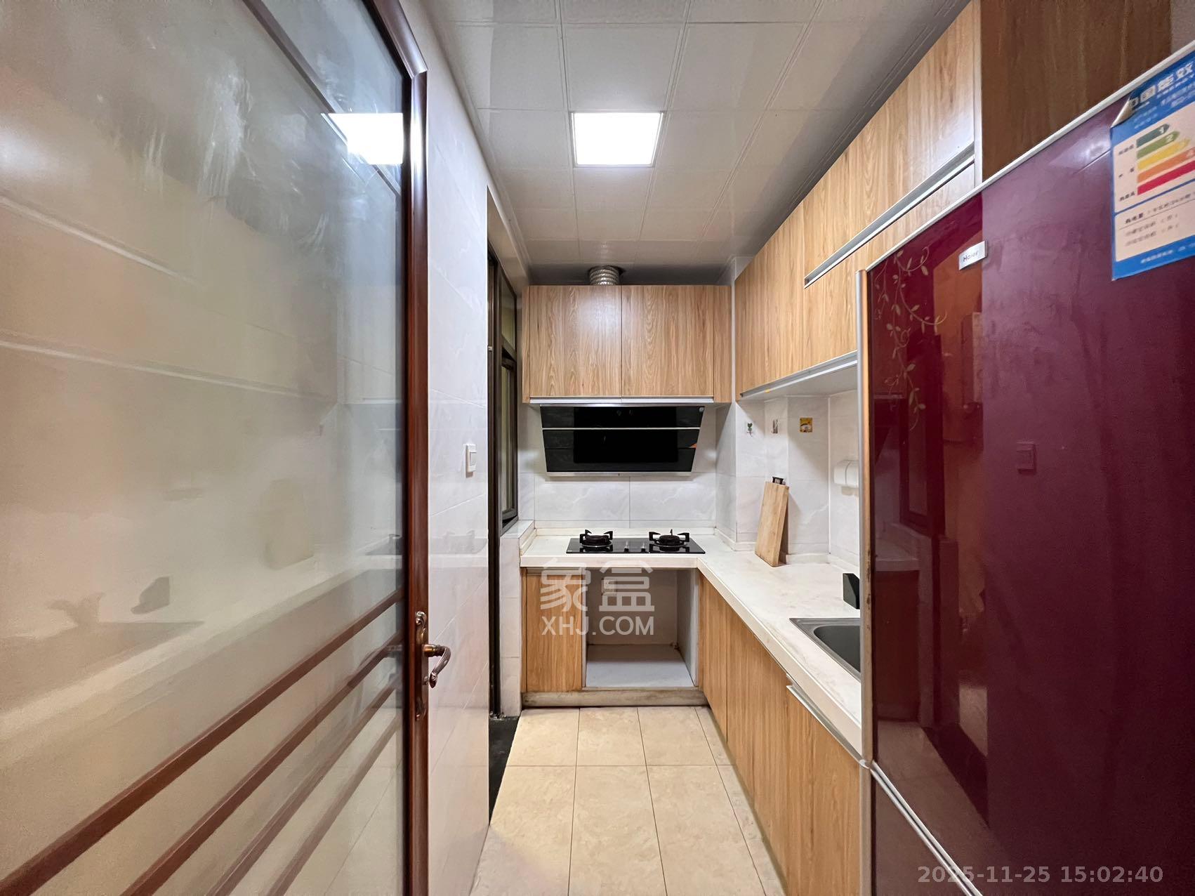 江山帝景哈佛  3室2厅1卫    2000.0元/月室内图