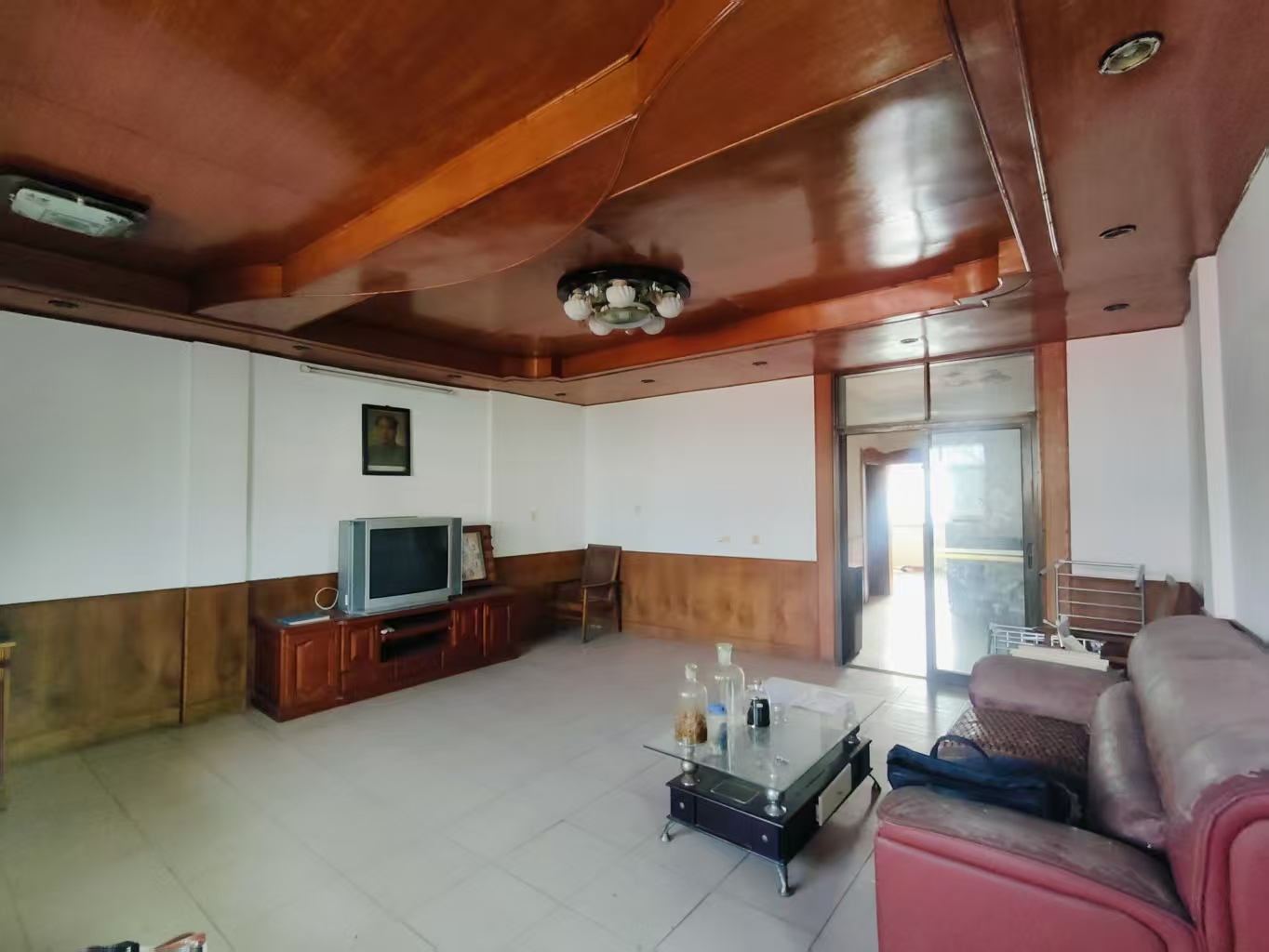 桃花仑居委会  3室2厅2卫    16.8万室内图