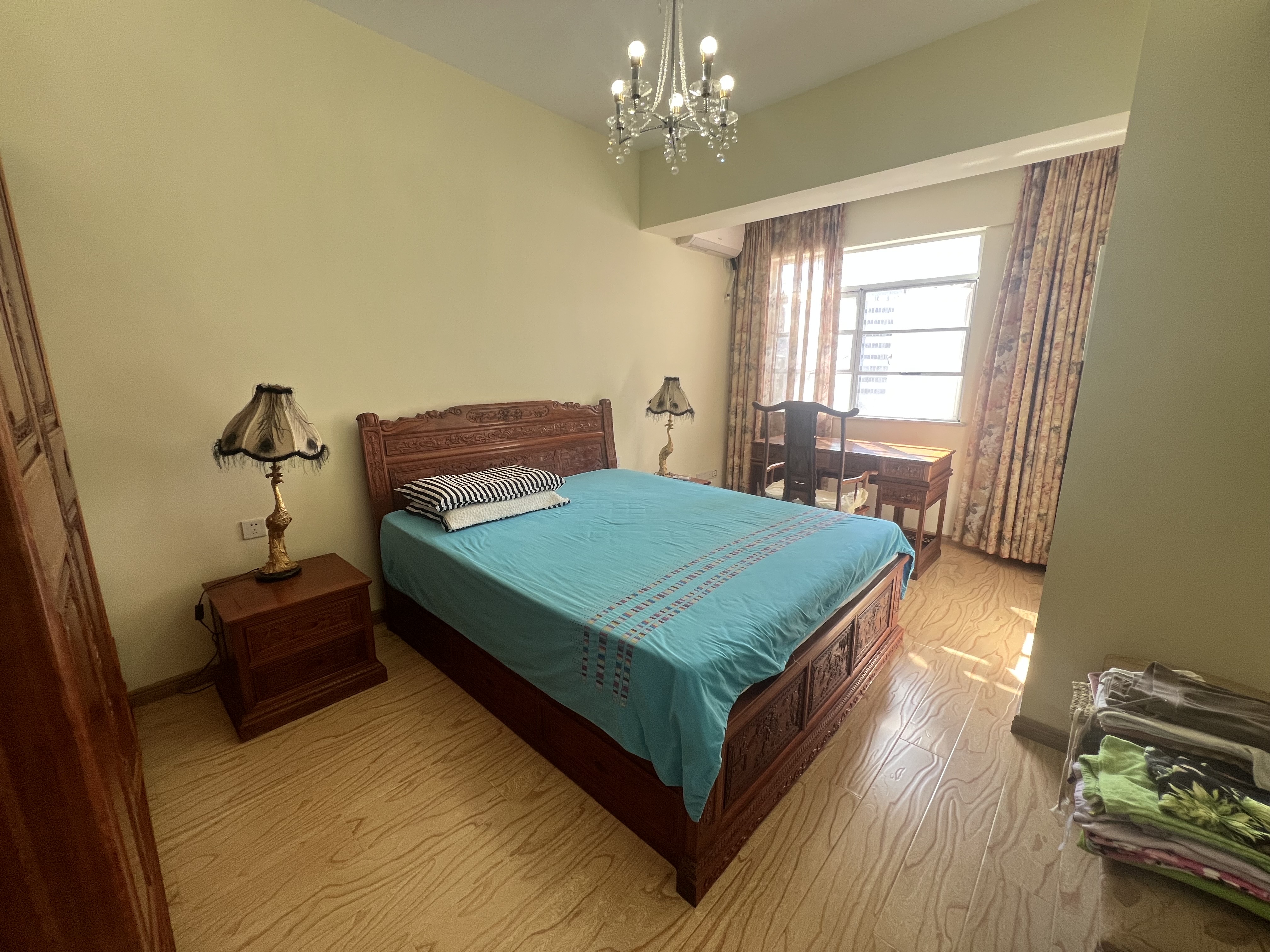 德派斯大厦 4室2厅2卫 7000.0元/月 德派斯大厦 4室2厅2卫 7000.0元/月室内图