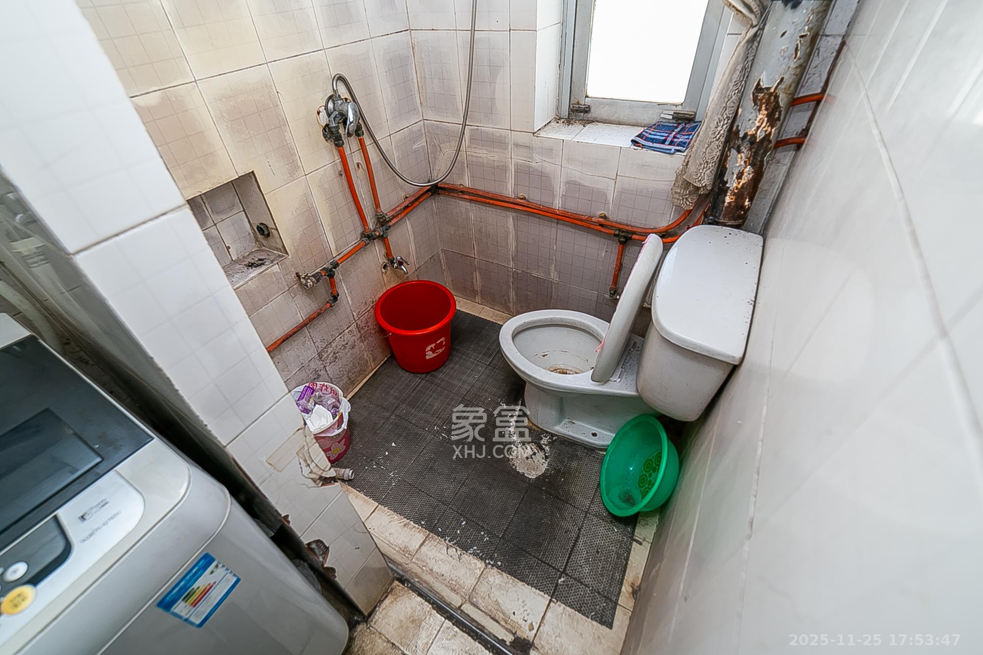 涂家冲社区（涂新小区、农商银行宿舍）  2室1厅1卫    30.0万其他