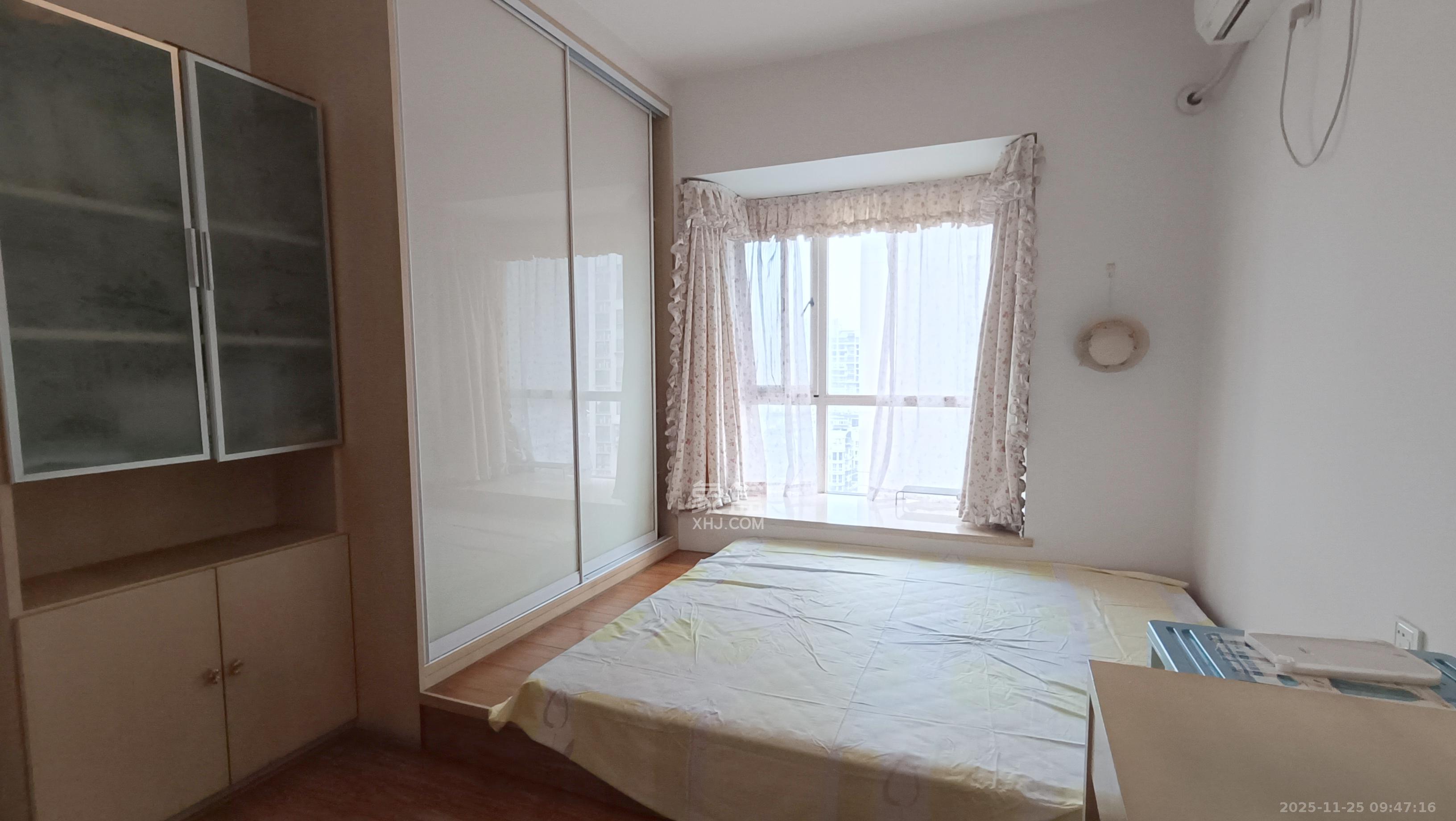 柠檬丽都  3室2厅2卫    2700.0元/月室内图