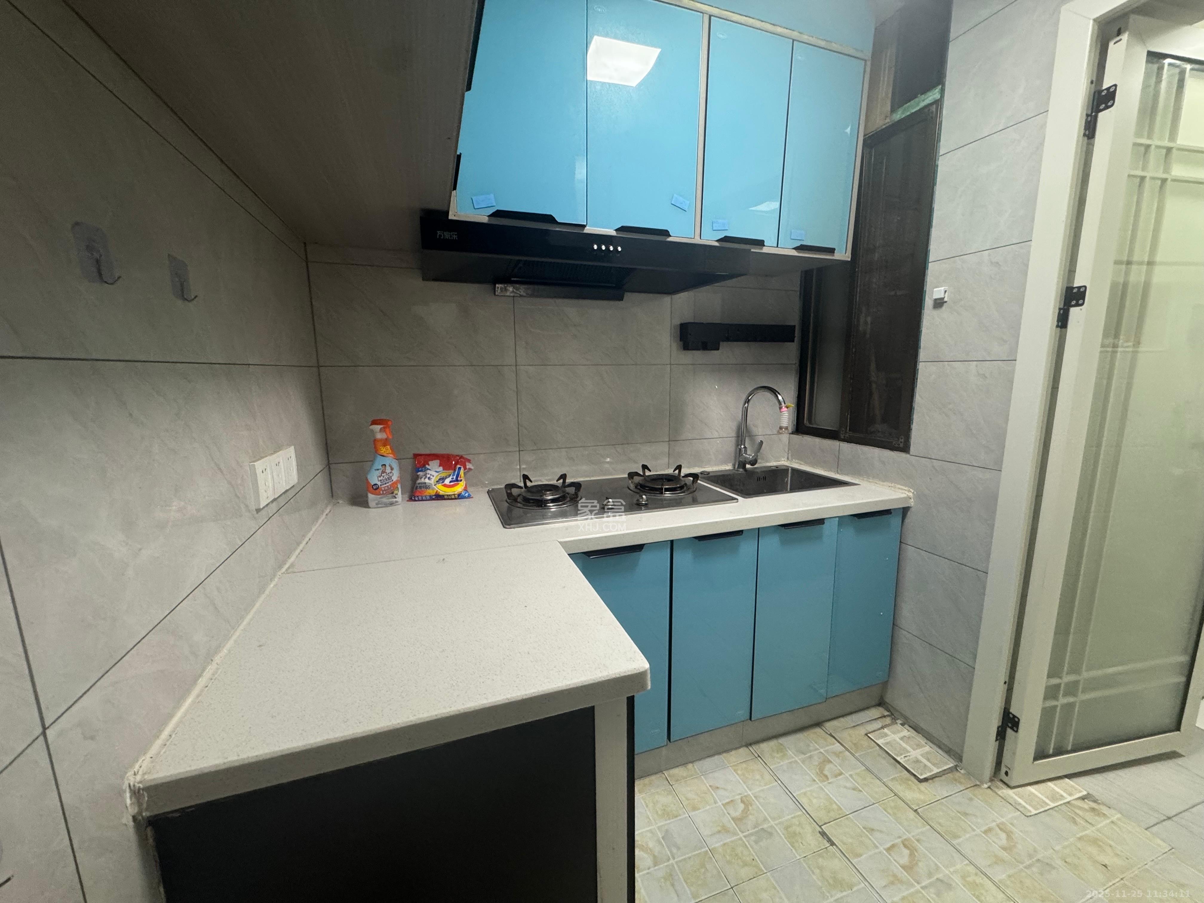 崇文里、崇圣里散盘 2室1厅1卫 1700.0元/月 崇文里、崇圣里散盘 2室1厅1卫 1700.0元/月室内图