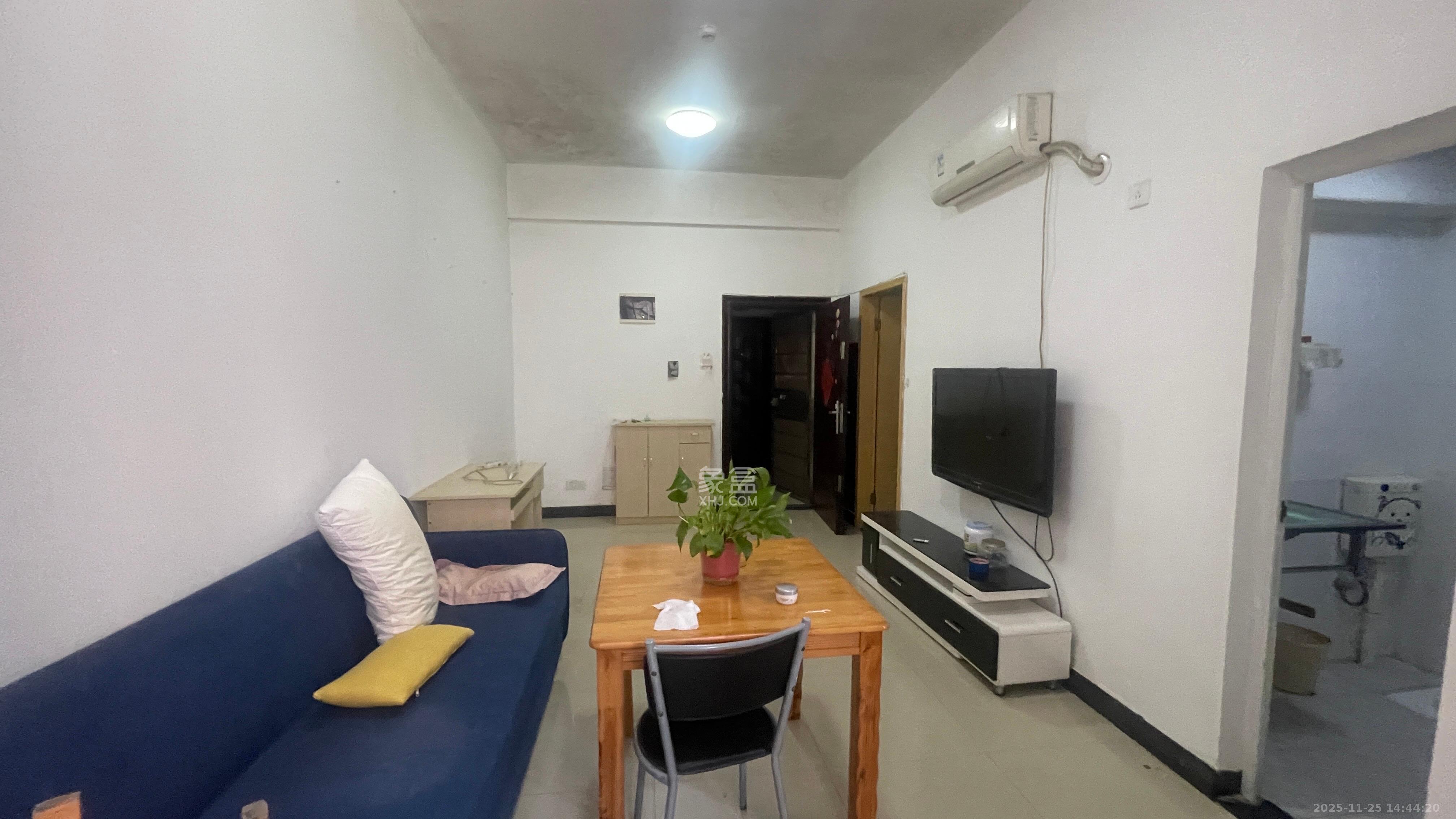 上海城小区  1室1厅1卫    1400.0元/月