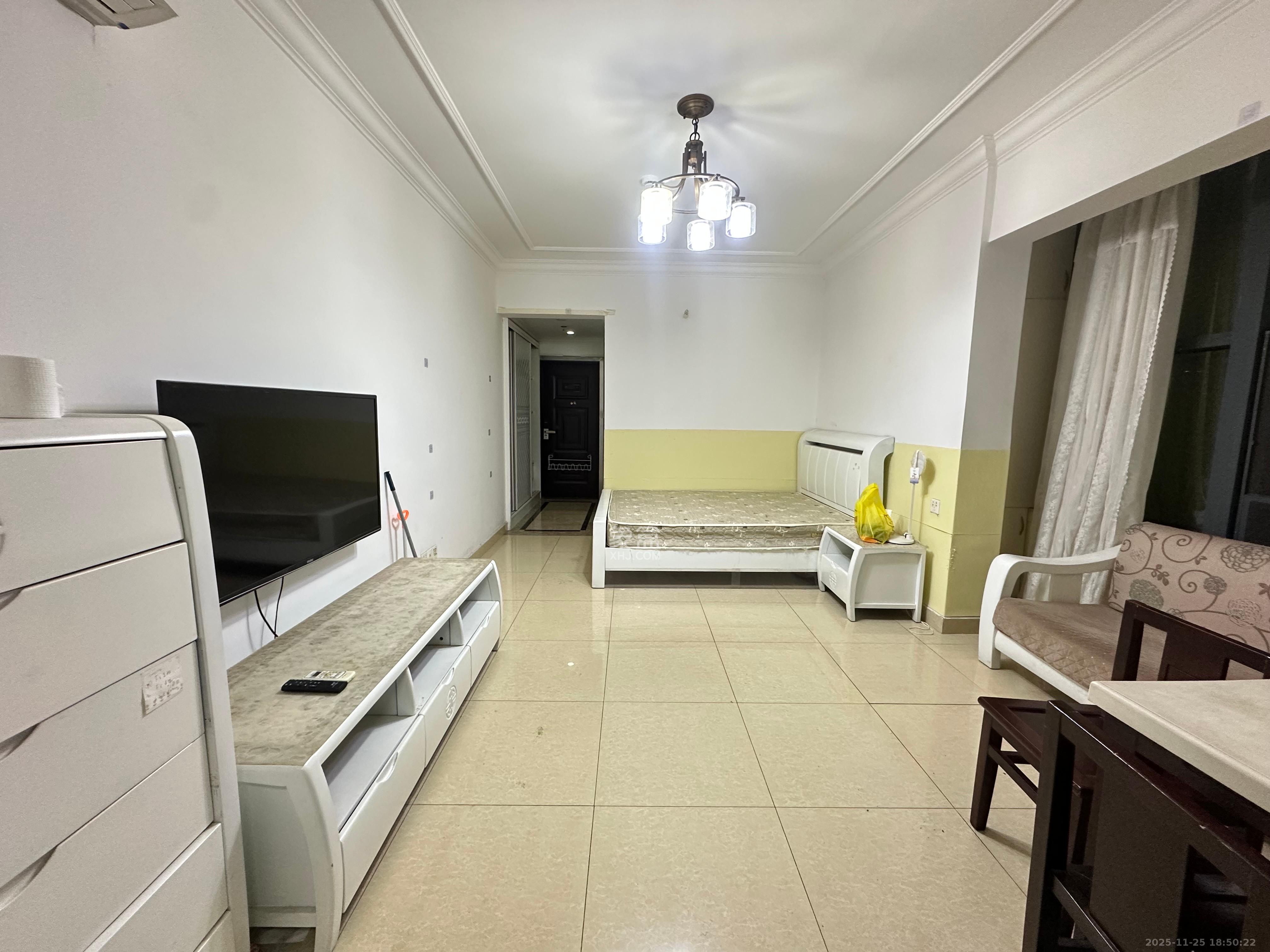 蓝湾国际广场 1室1厅1卫 1600.0元/月 蓝湾国际广场 1室1厅1卫 1600.0元/月室内图