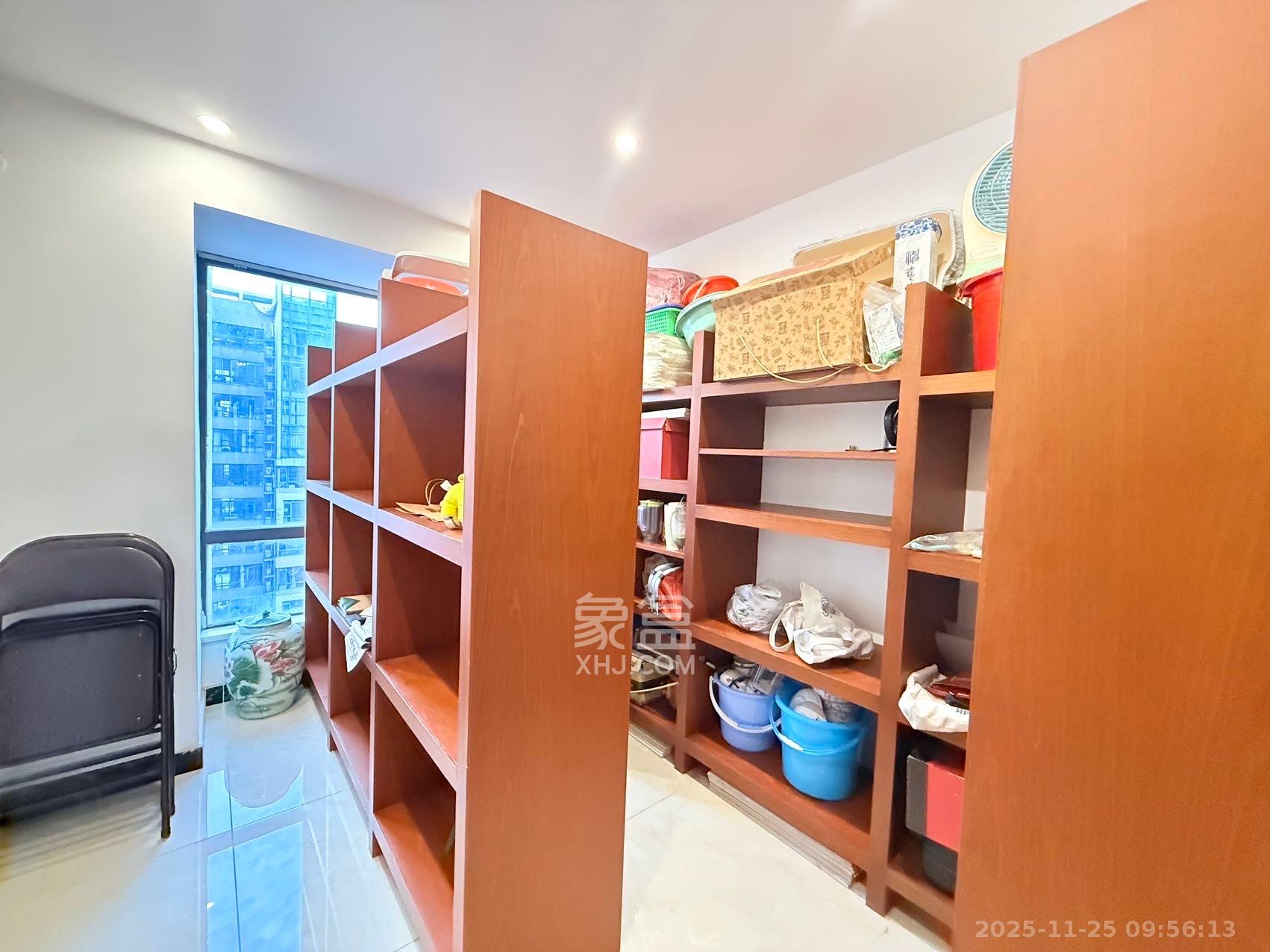 潇湘名城(新里程潇湘名城) 5室2厅2卫 3500.0元/月 潇湘名城(新里程潇湘名城) 5室2厅2卫 3500.0元/月室内图