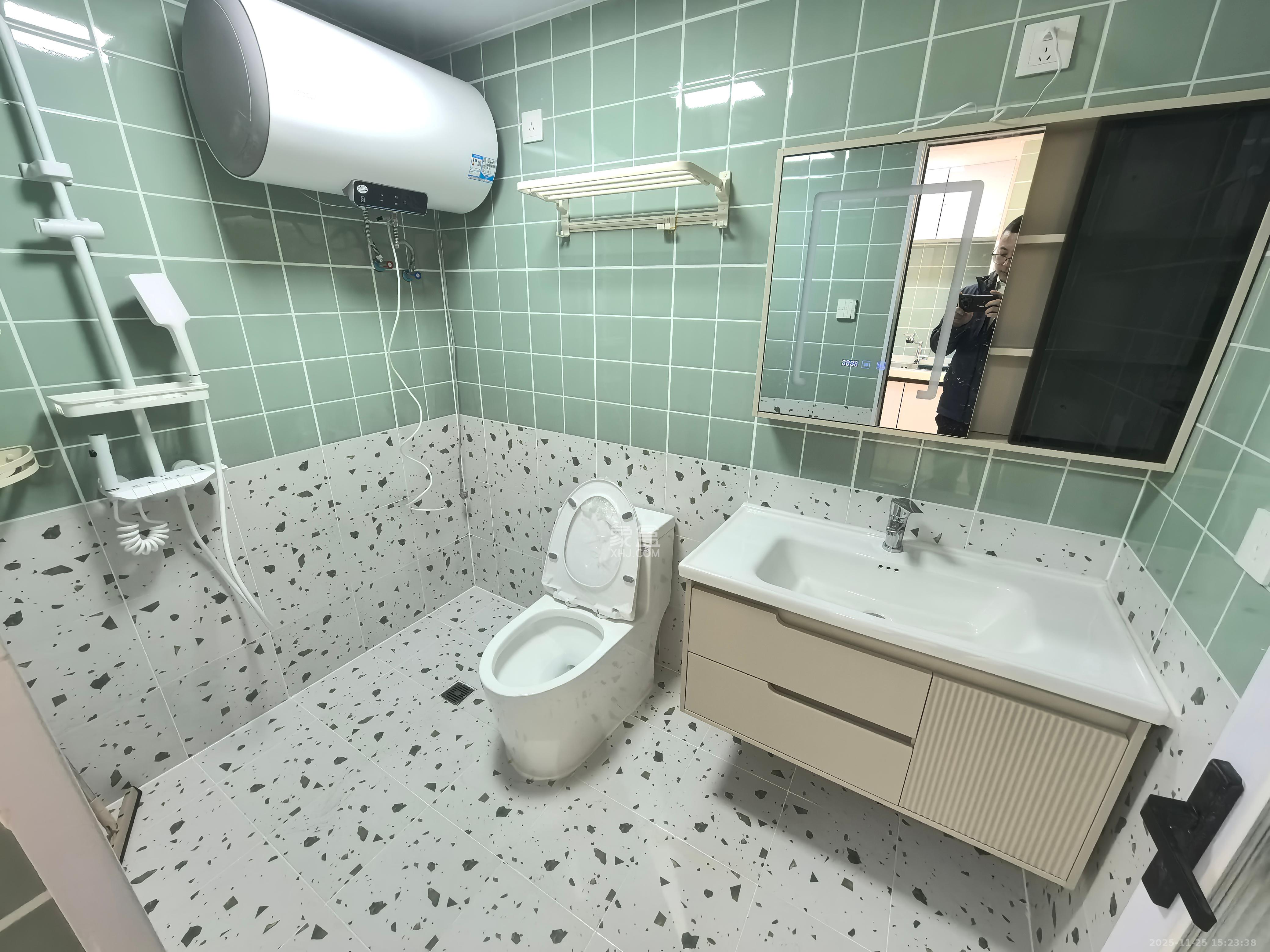 摩天一号  1室1厅1卫    2750.0元/月