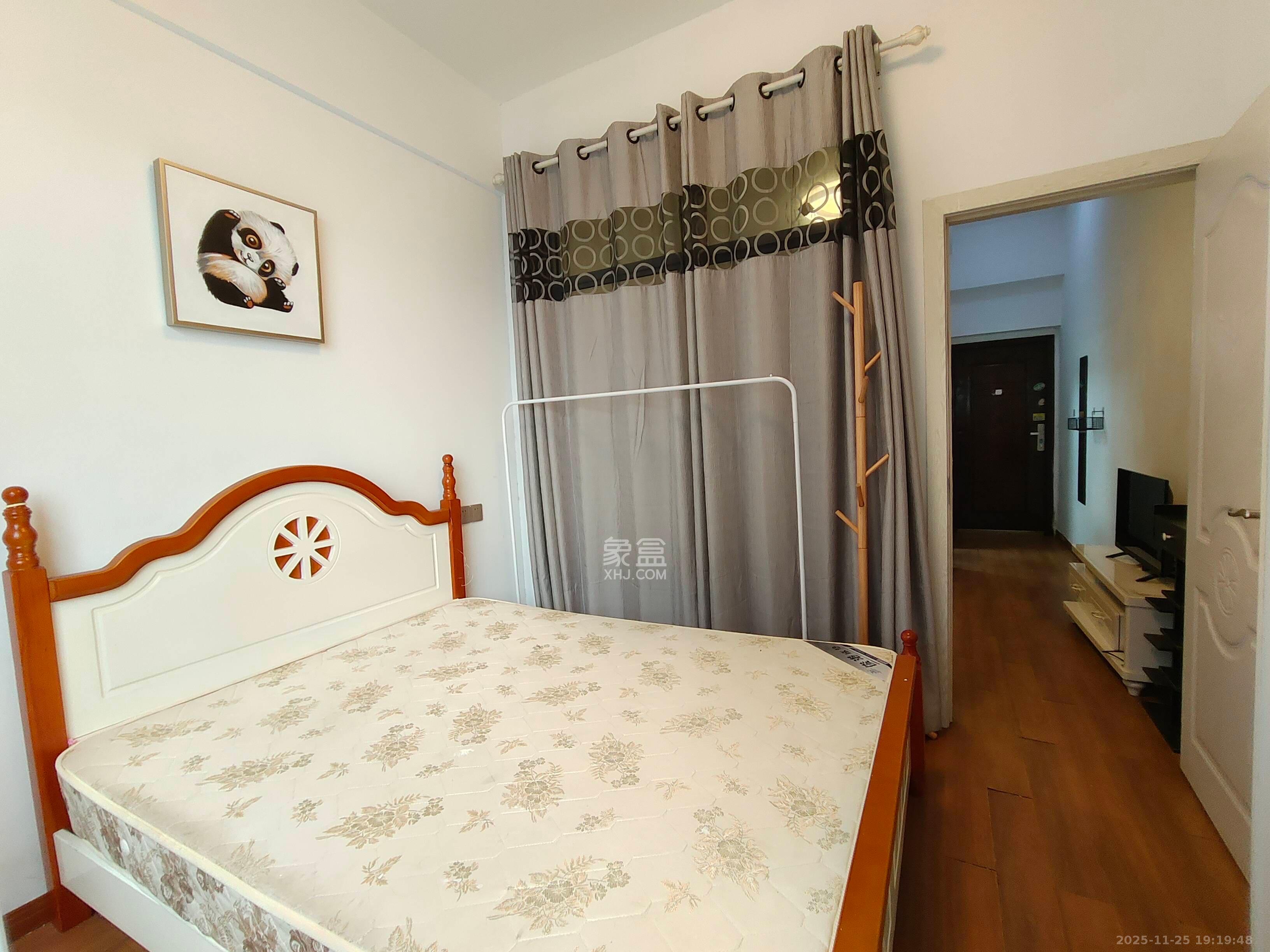 华瑞电子商厦(湖南科佳摄影城) 1室1厅1卫 1500.0元/月 华瑞电子商厦(湖南科佳摄影城) 1室1厅1卫 1500.0元/月室内图