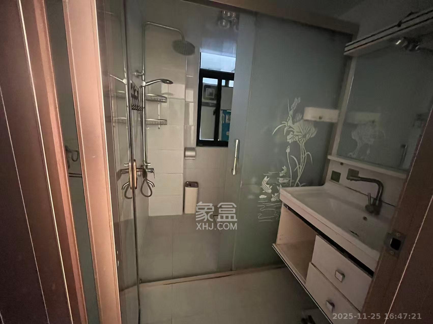 鑫远湘府华城 2室2厅1卫 2500.0元/月 鑫远湘府华城 2室2厅1卫 2500.0元/月室内图