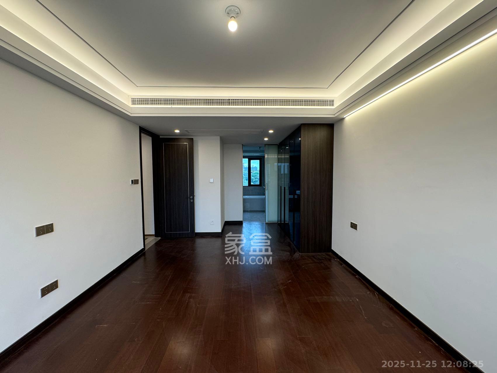 东原麓印长江B区 4室2厅3卫 6000.0元/月 东原麓印长江B区 4室2厅3卫 6000.0元/月室内图