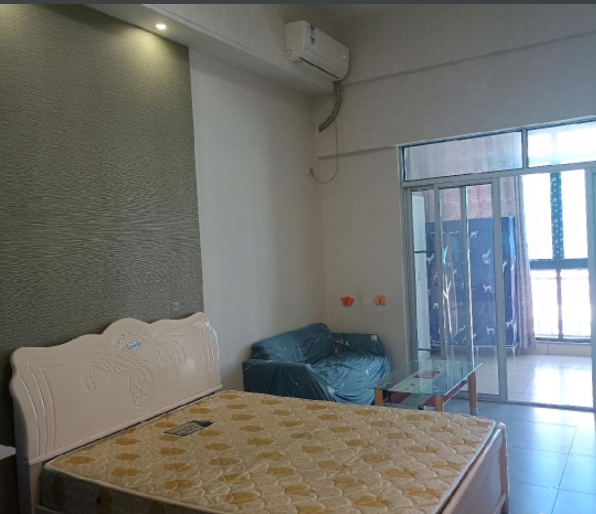 国公馆  1室0厅1卫    1500.0元/月