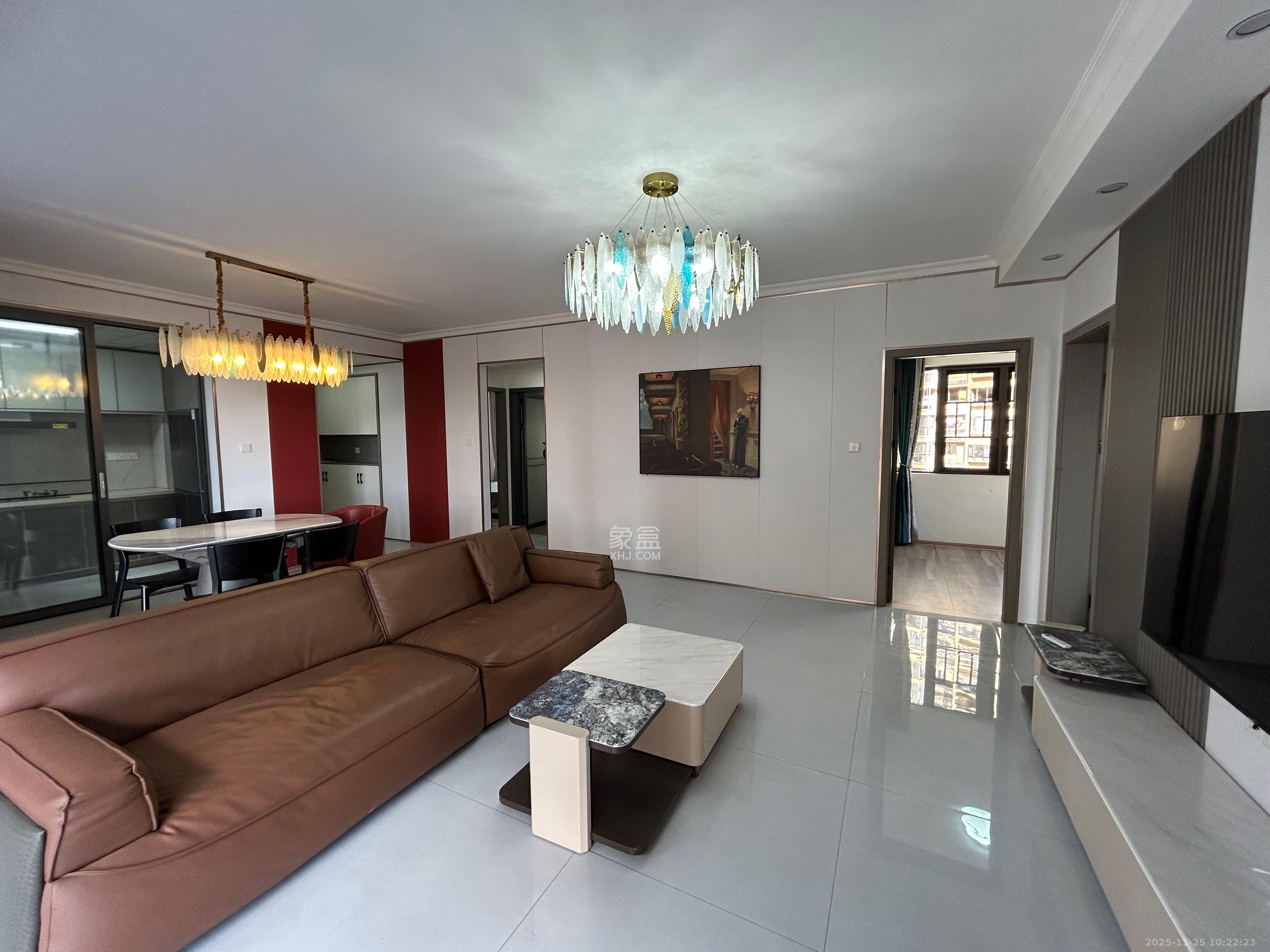 保利香槟国际  4室2厅2卫    3280.0元/月室内图