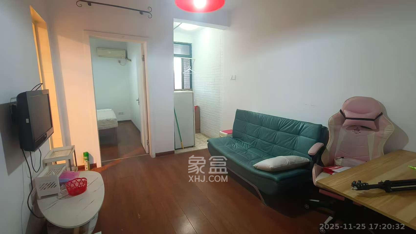 中江国际花城 1室1厅1卫 1500.0元/月 中江国际花城 1室1厅1卫 1500.0元/月室内图