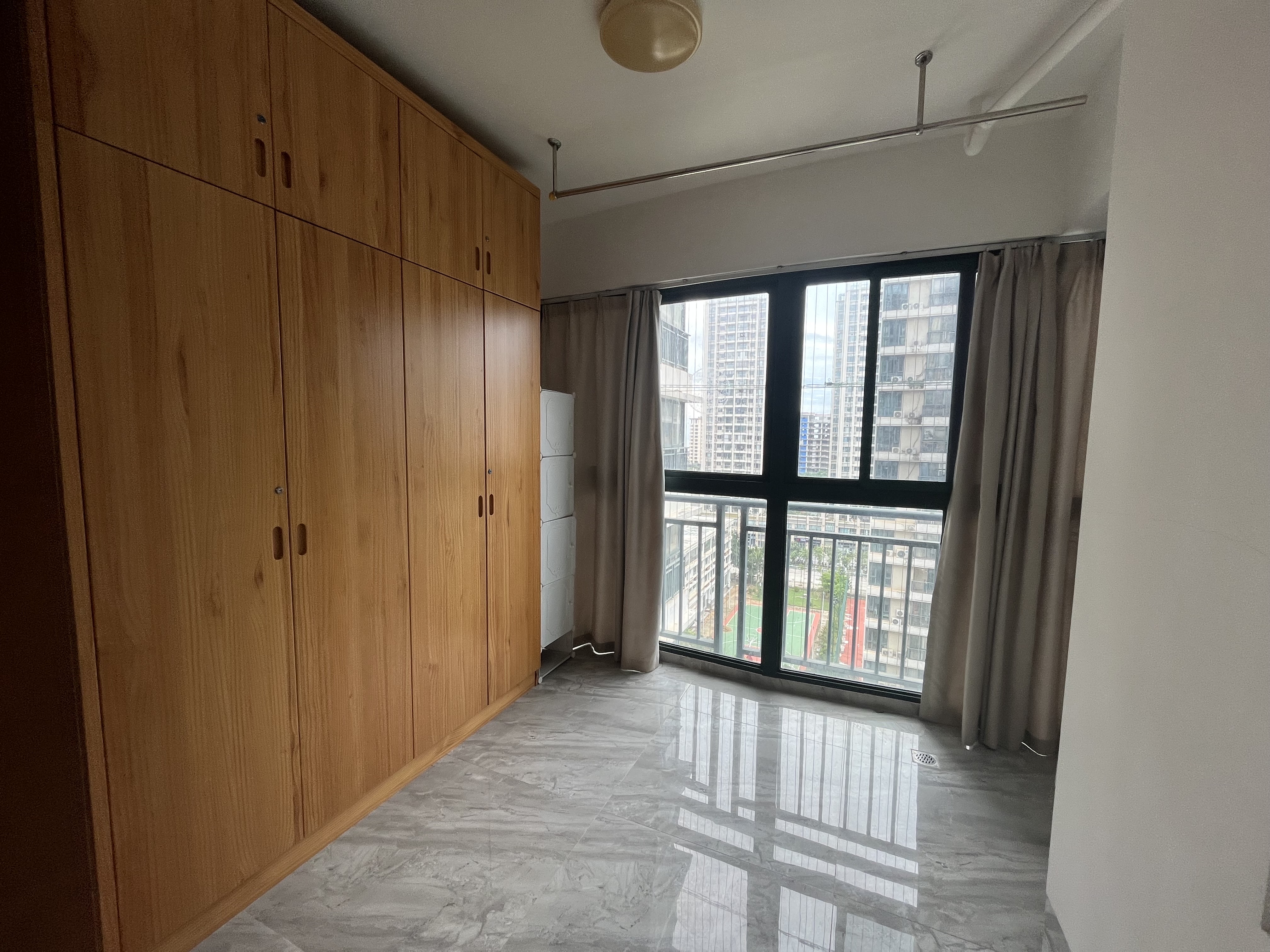 晨晖帝景 1室2厅1卫 1700.0元/月 晨晖帝景 1室2厅1卫 1700.0元/月室内图