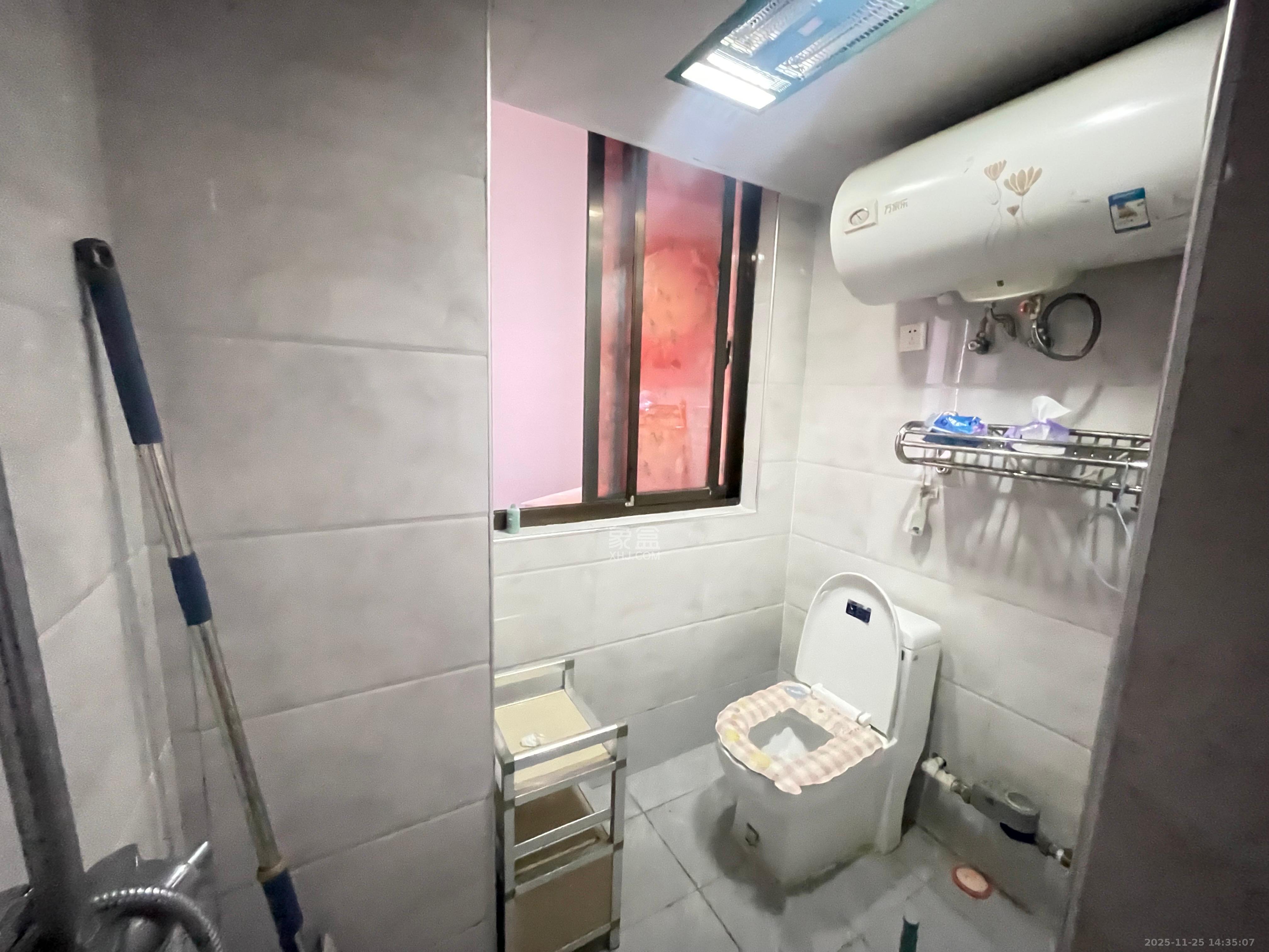 君悦紫园 1室1厅1卫 1700.0元/月 君悦紫园 1室1厅1卫 1700.0元/月室内图