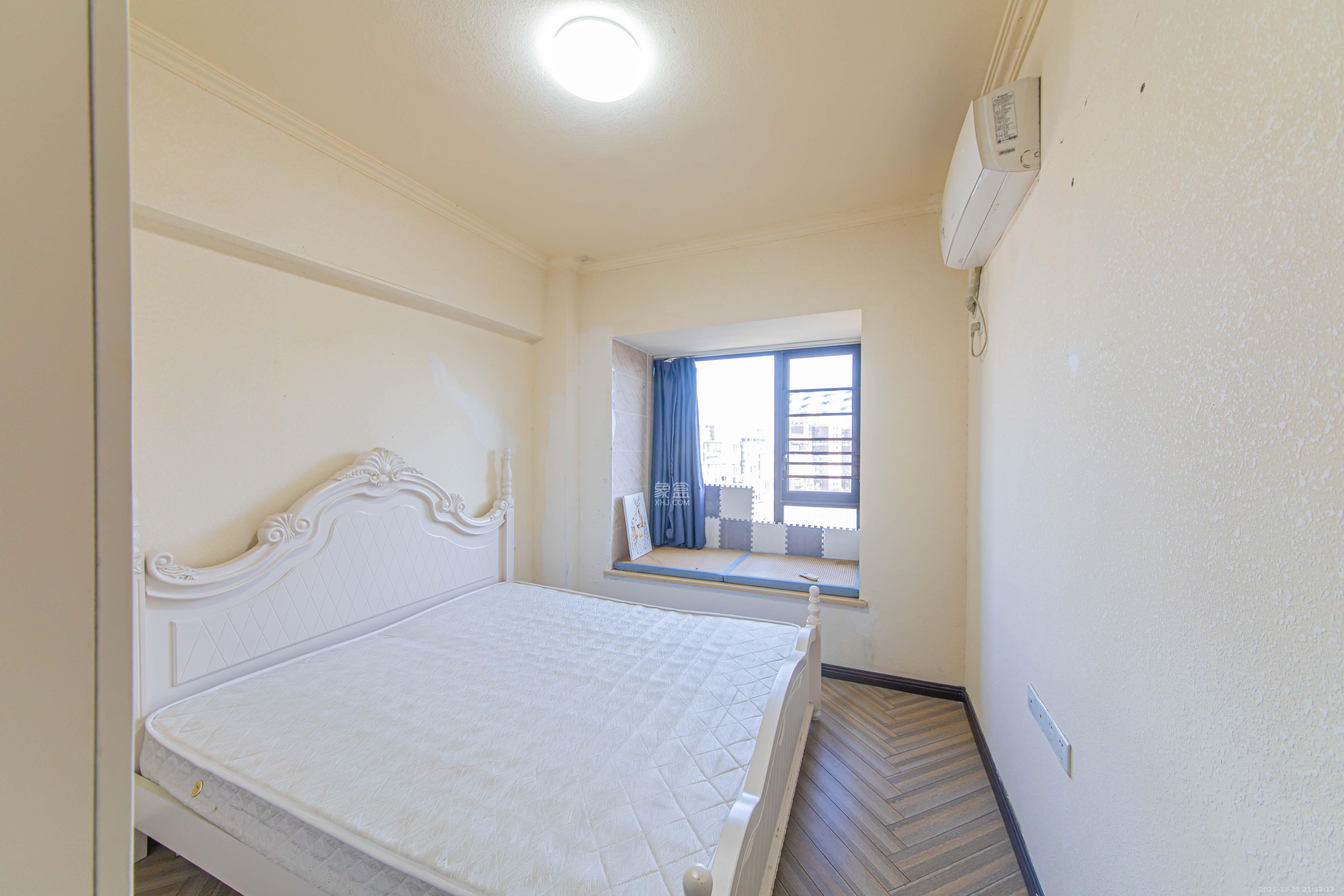 绿地公馆(绿地名邸) 1室1厅1卫 45.0万 绿地公馆(绿地名邸) 1室1厅1卫 45.0万卧室