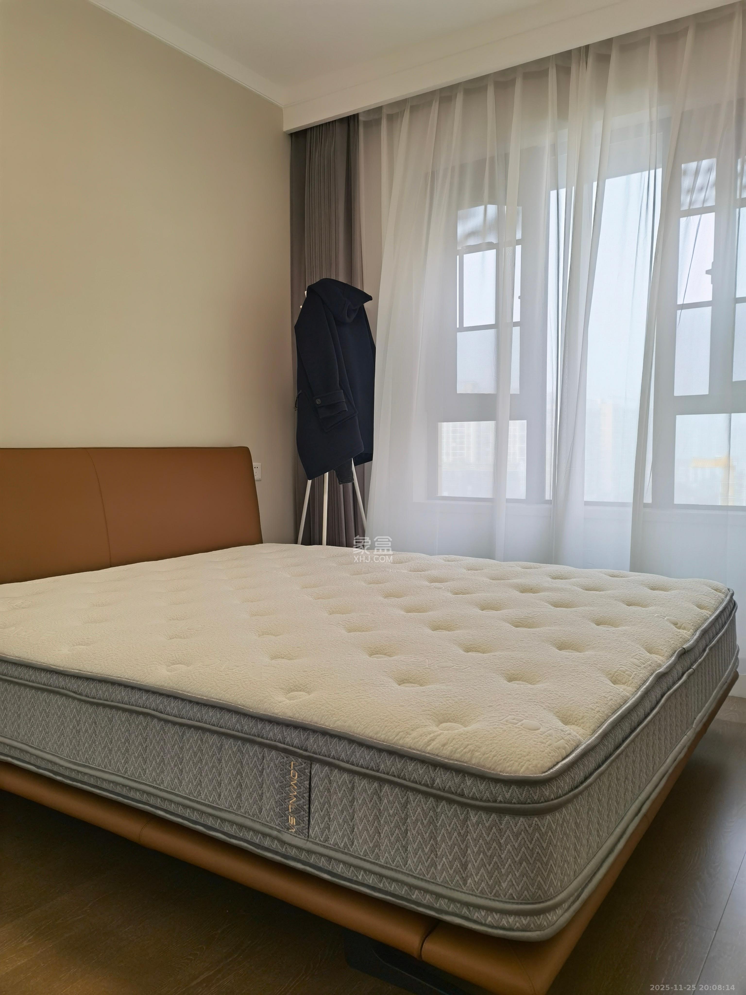 龙湖铂金中心(龙湖春江郦城) 3室2厅2卫 6500.0元/月 龙湖铂金中心(龙湖春江郦城) 3室2厅2卫 6500.0元/月室内图