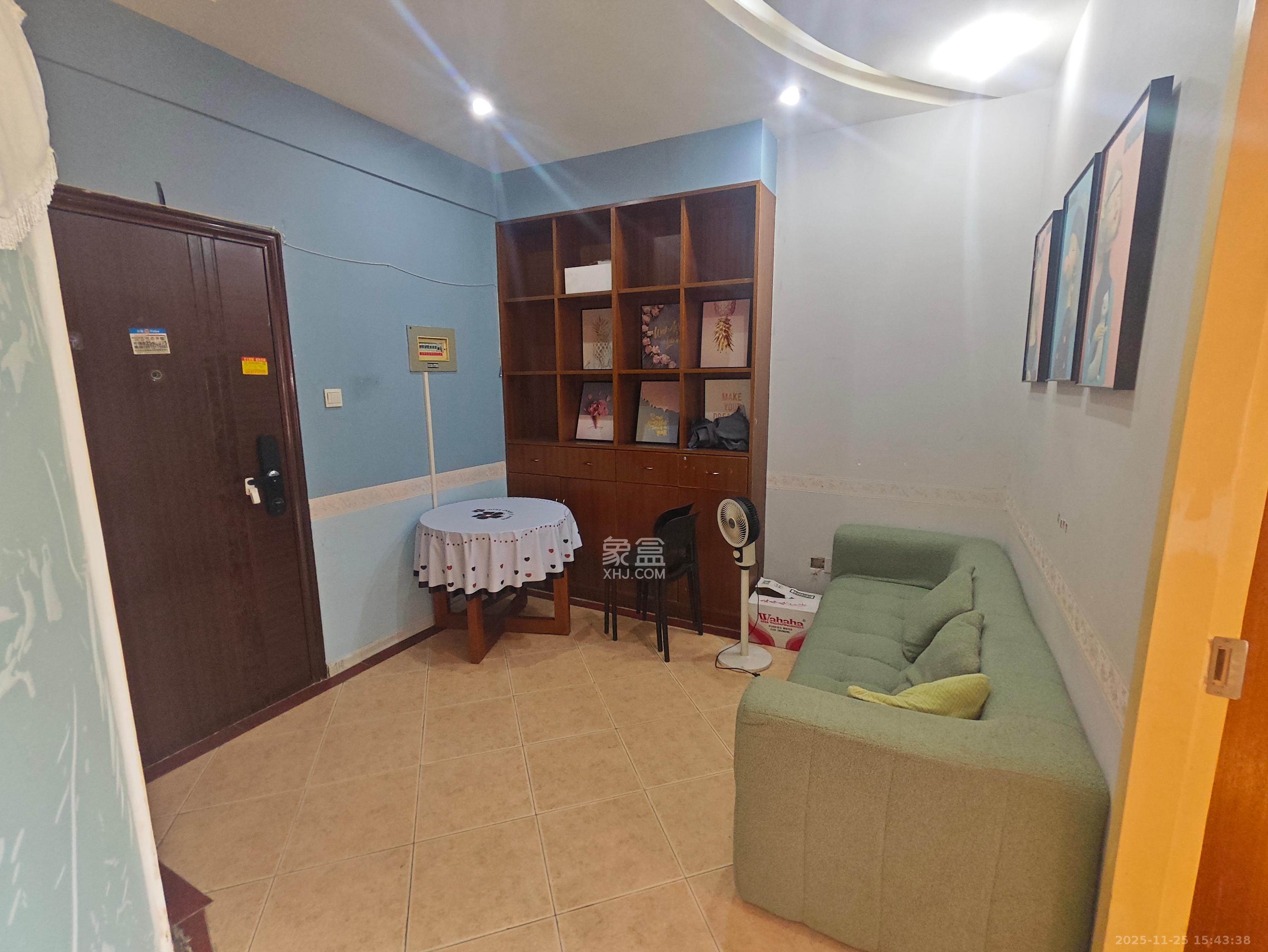 中远公馆 1室1厅1卫 1600.0元/月 中远公馆 1室1厅1卫 1600.0元/月室内图