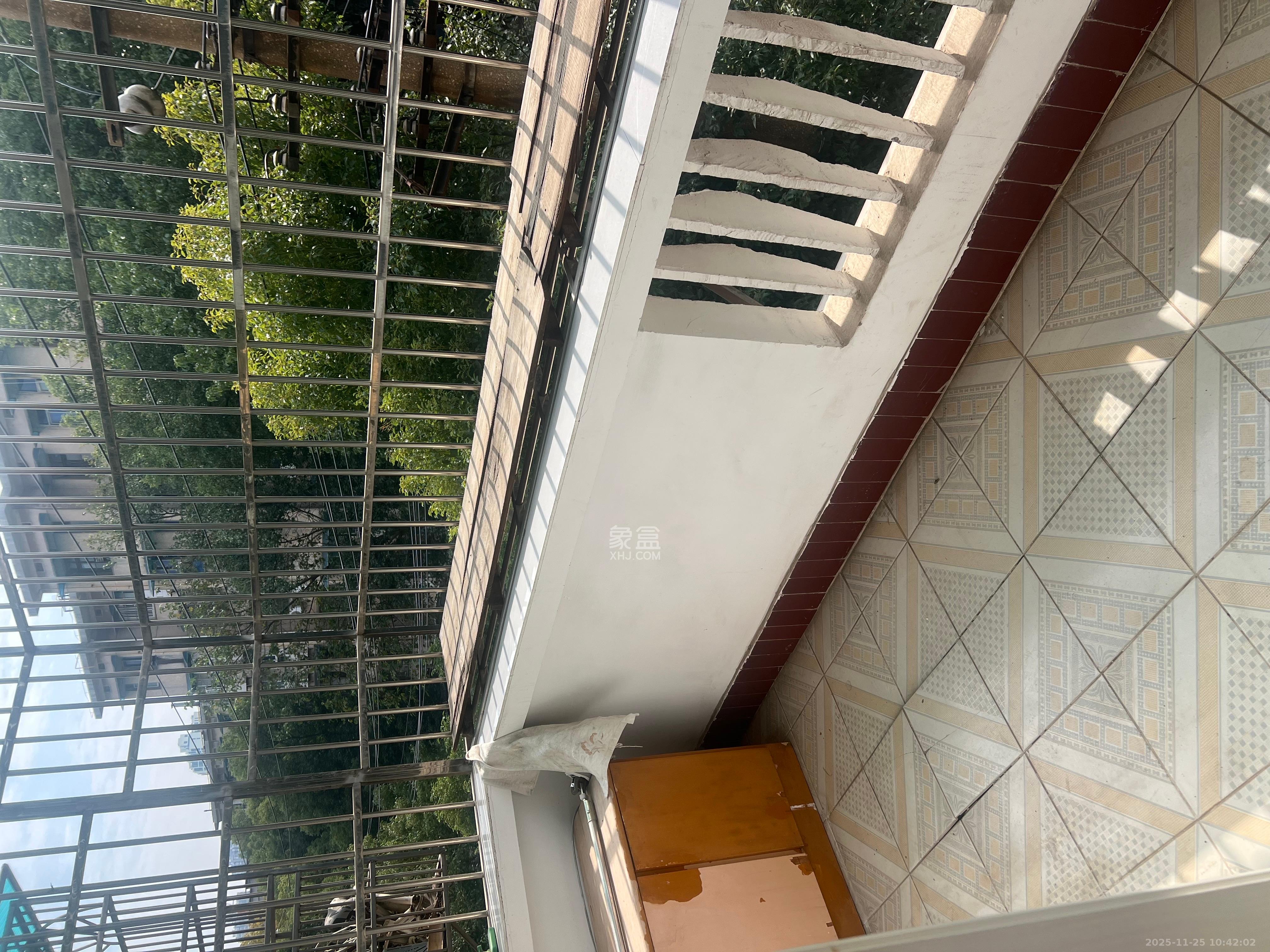 茶园坡社区(原王家冲社区) 2室1厅1卫 1400.0元/月 茶园坡社区(原王家冲社区) 2室1厅1卫 1400.0元/月室内图