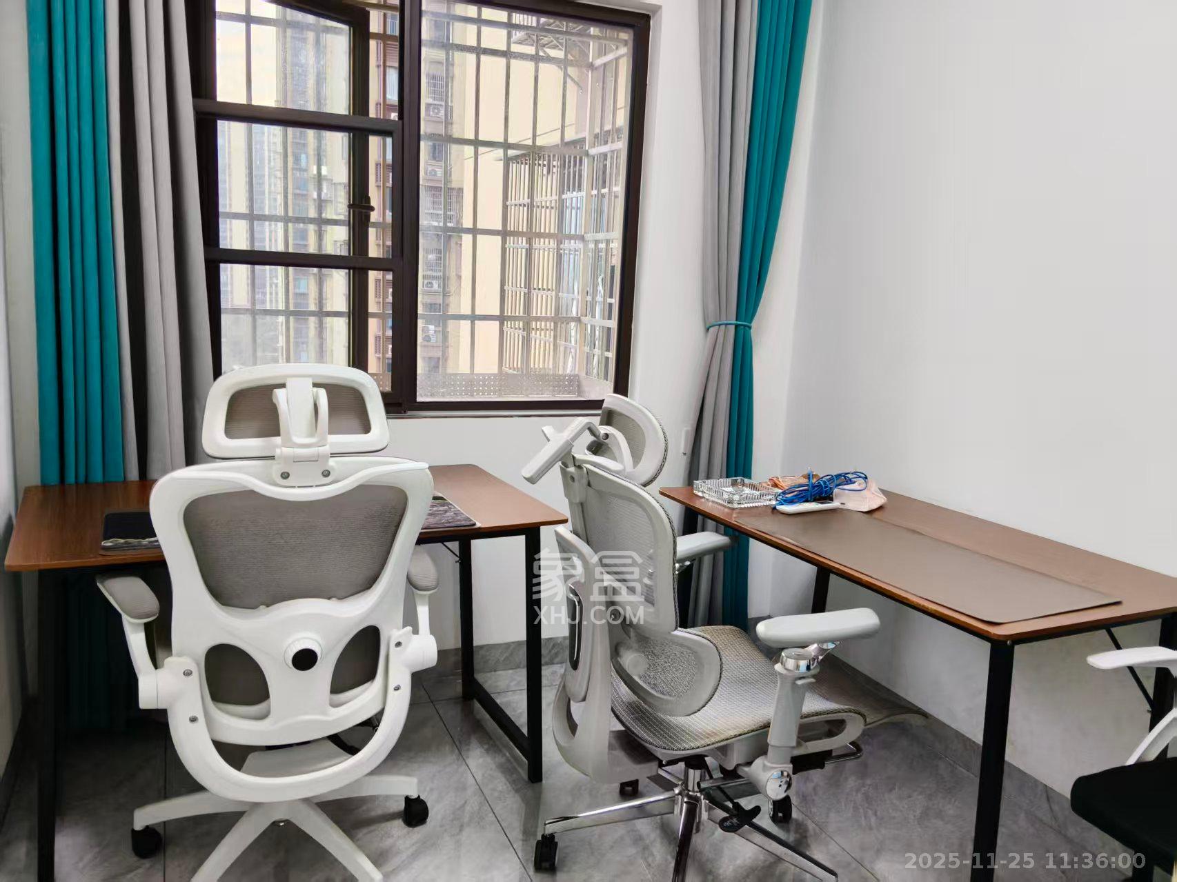 和润园三期 3室2厅1卫 2700.0元/月 和润园三期 3室2厅1卫 2700.0元/月室内图