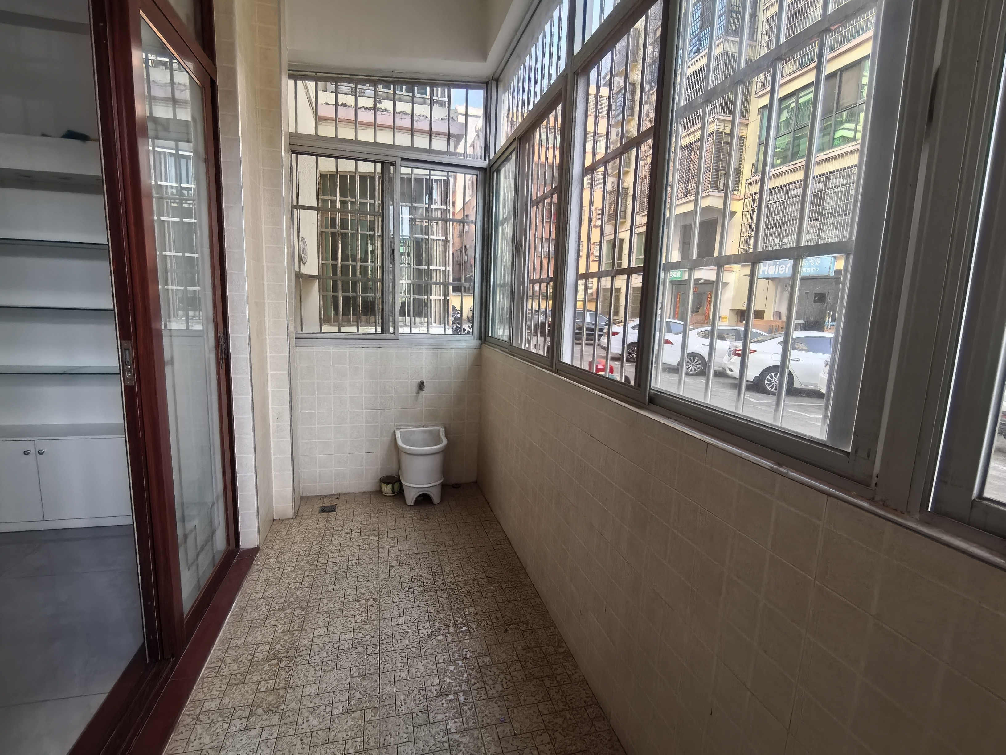 富源佳园  3室2厅2卫    2400.0元/月室内图