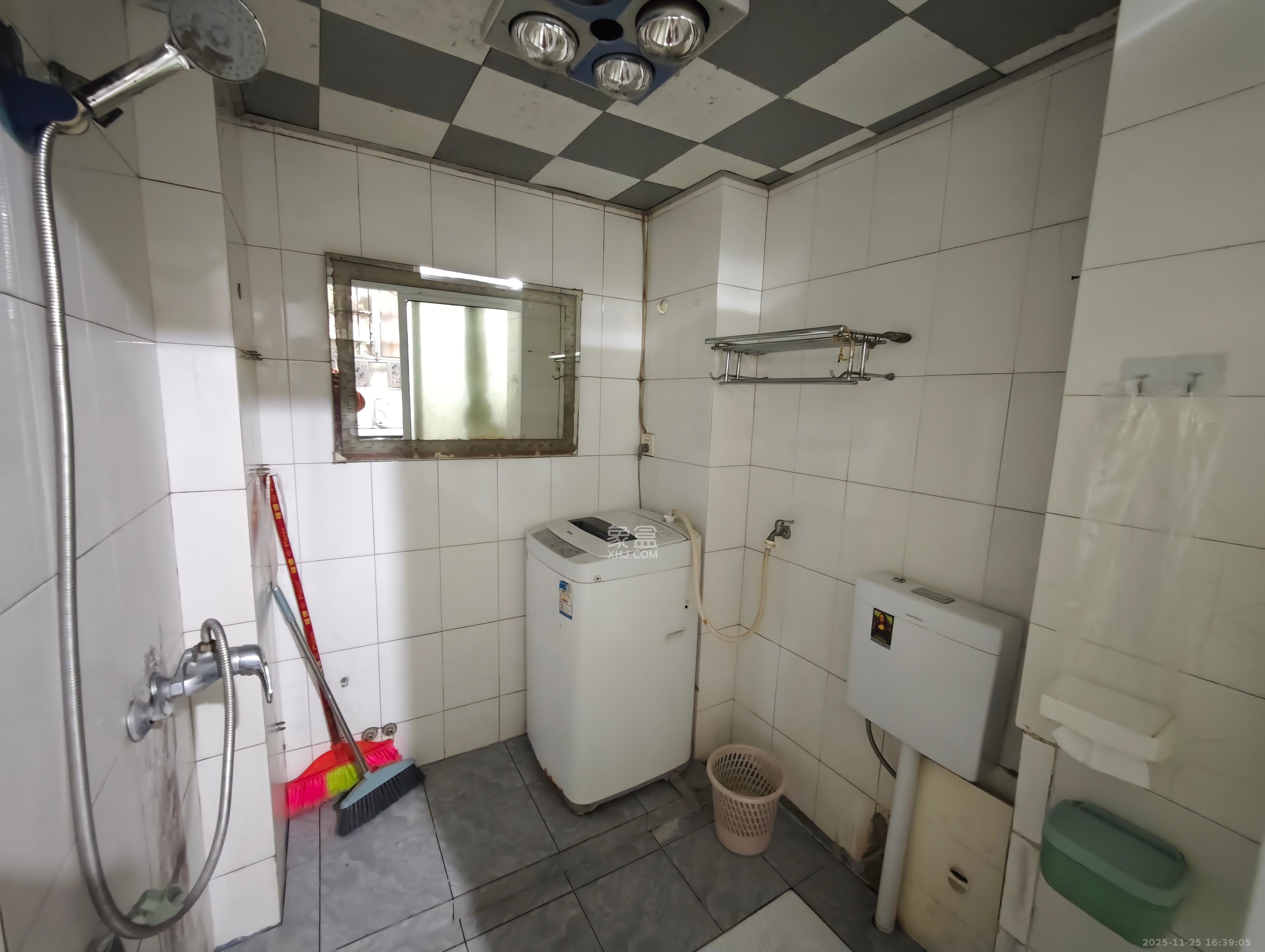 友谊路电视机厂宿舍  2室2厅1卫    1400.0元/月