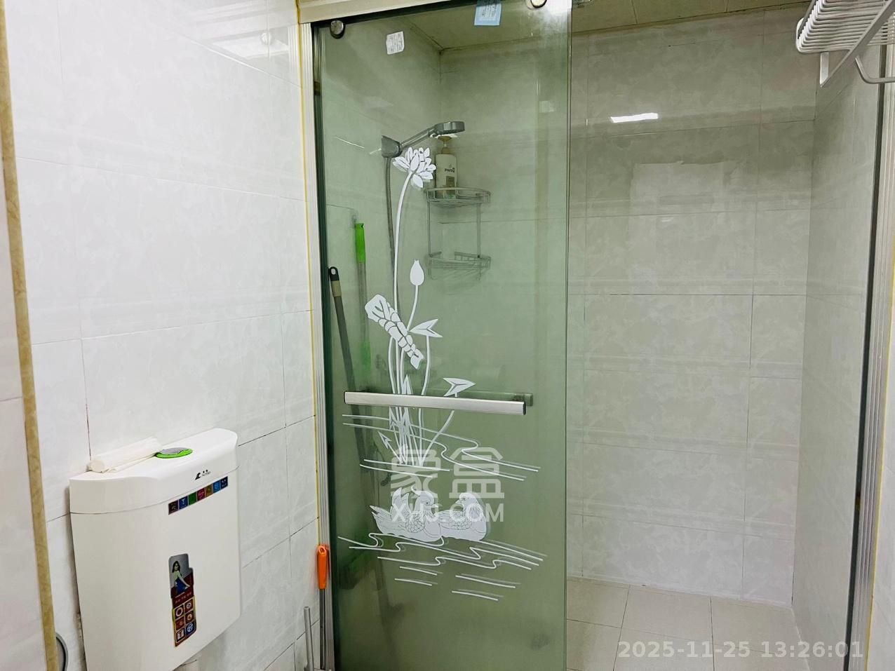 中南红领邦(红星嘉和苑) 2室1厅1卫 2000.0元/月 中南红领邦(红星嘉和苑) 2室1厅1卫 2000.0元/月室内图