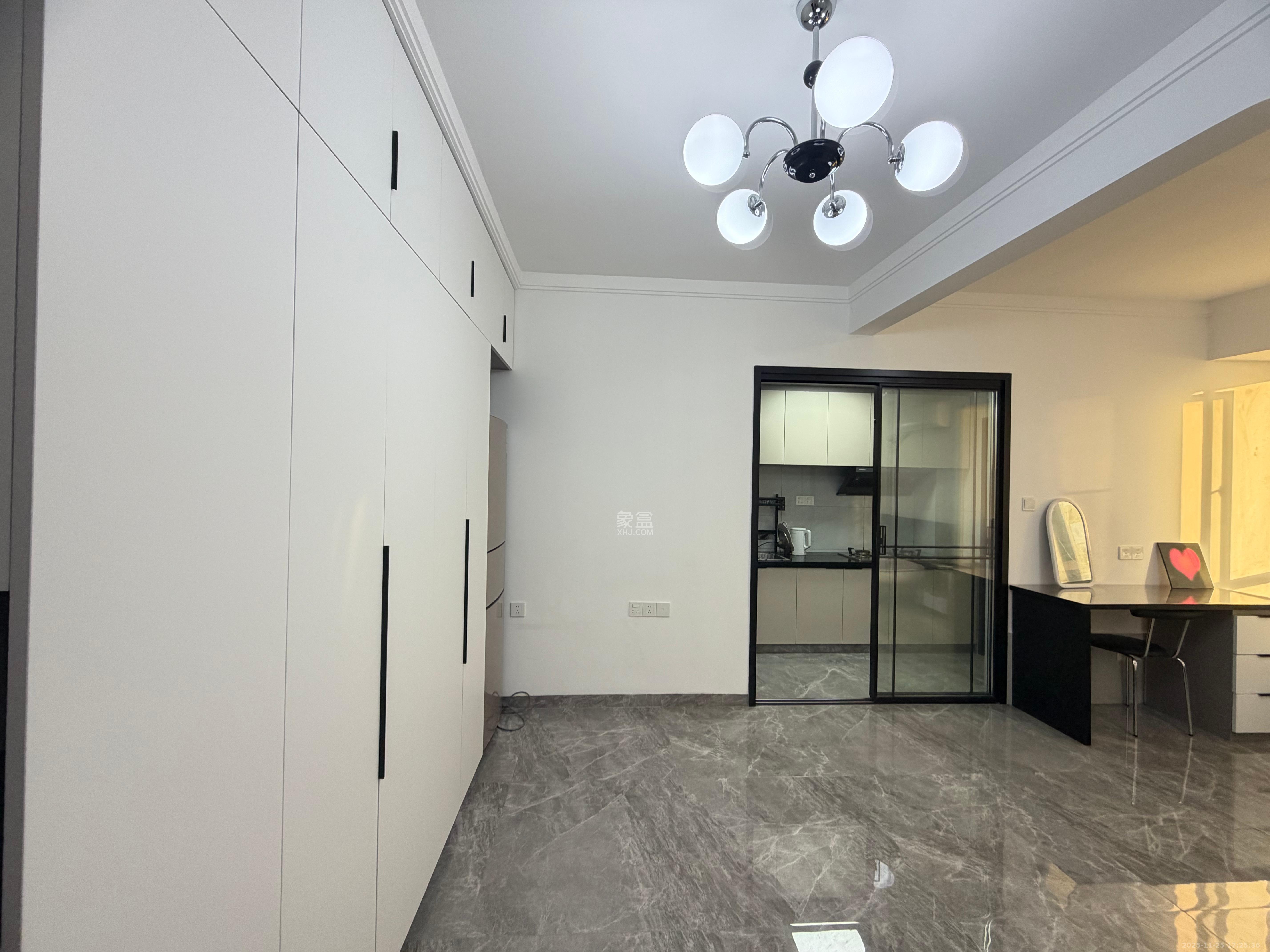 凯轩云顶  1室1厅1卫    1900.0元/月室内图