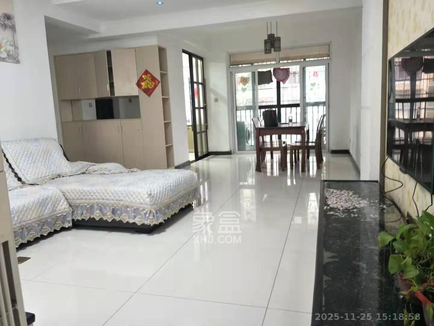 鹏基诺亚山林 3室2厅2卫 2000.0元/月 鹏基诺亚山林 3室2厅2卫 2000.0元/月室内图