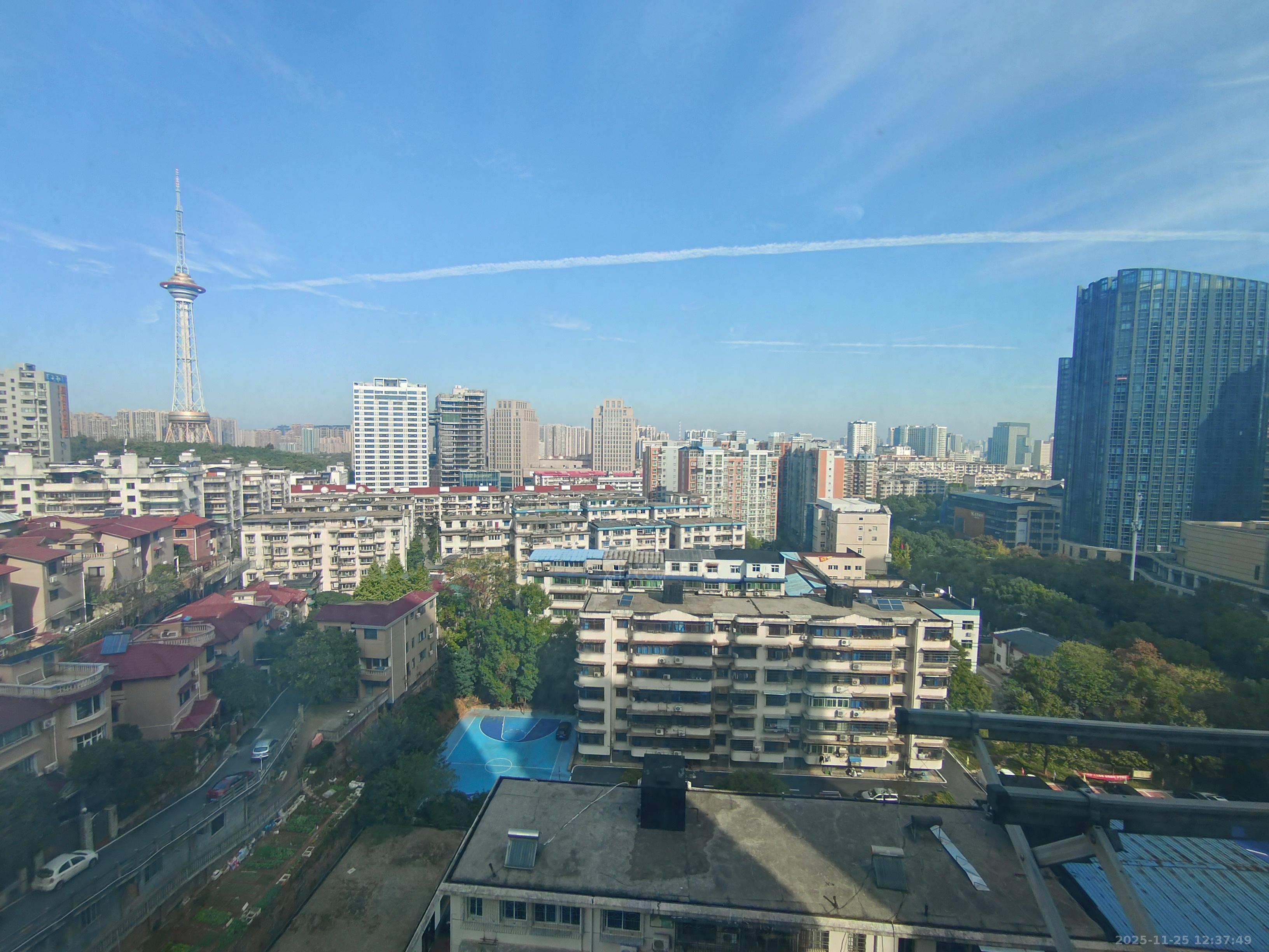 新城首座 3室2厅2卫 1600.0元/月 新城首座 3室2厅2卫 1600.0元/月室内图