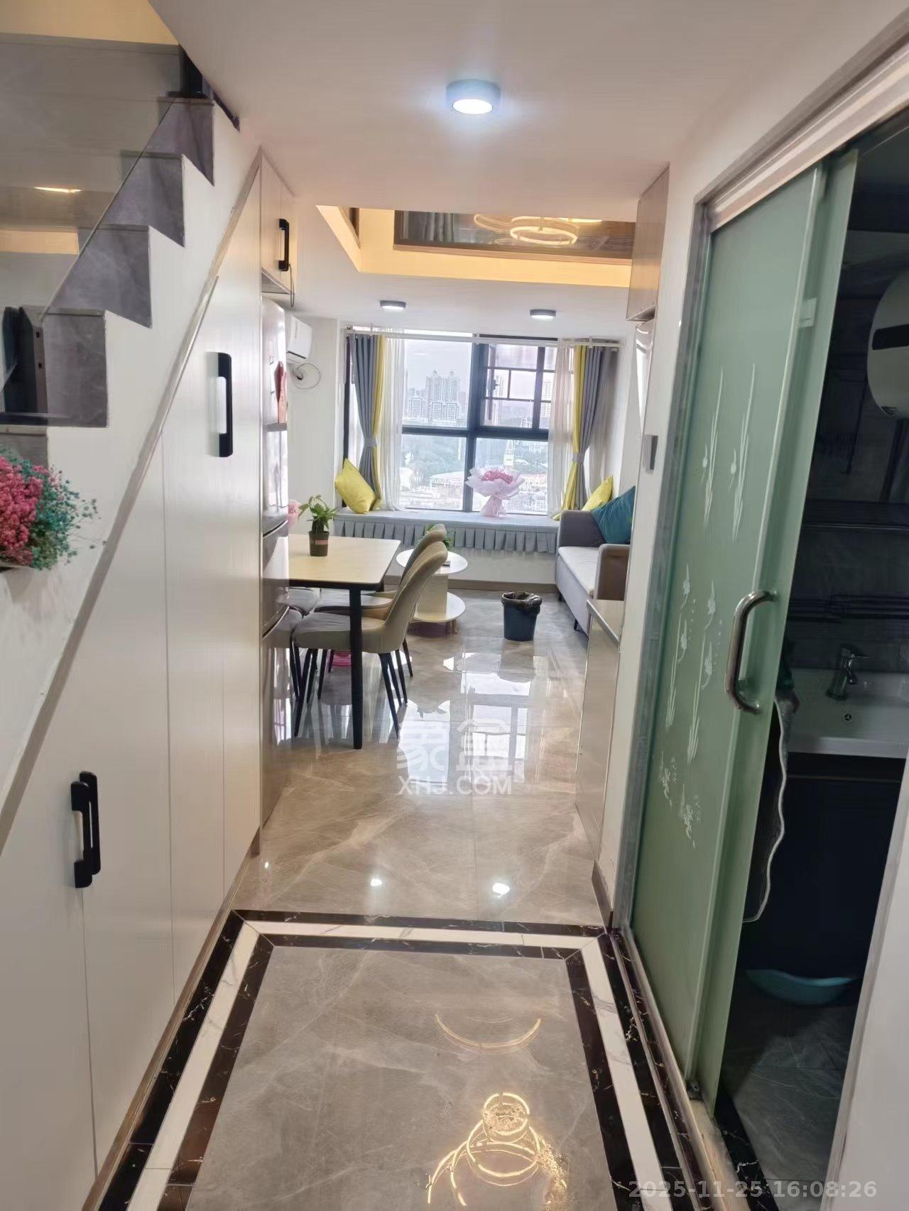 弘坤云寓  1室1厅1卫    2400.0元/月室内图