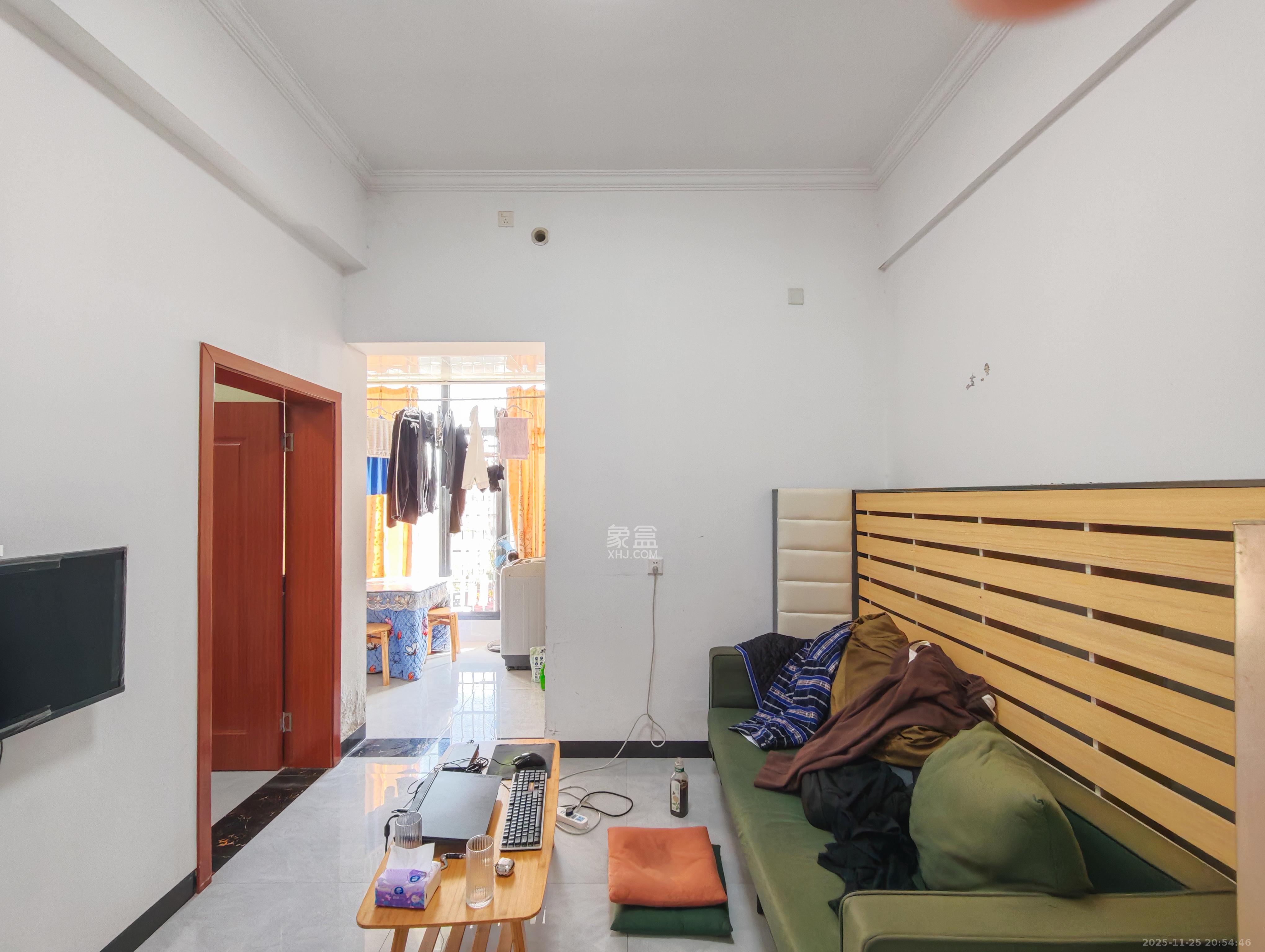 武广新都汇（新都华府二期）  1室1厅1卫    35.8万客厅