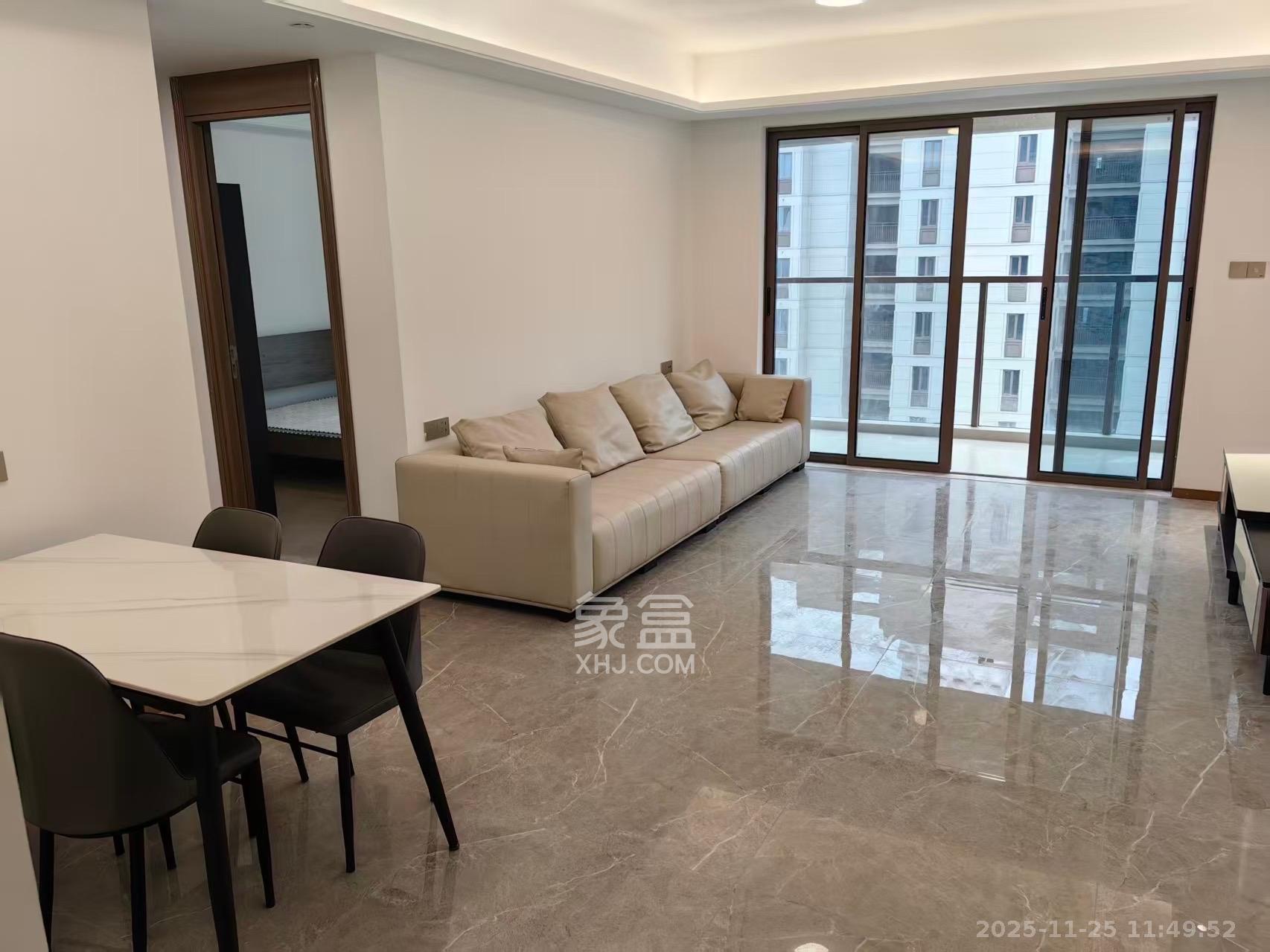 长沙溪山悦  3室2厅2卫    2400.0元/月室内图1