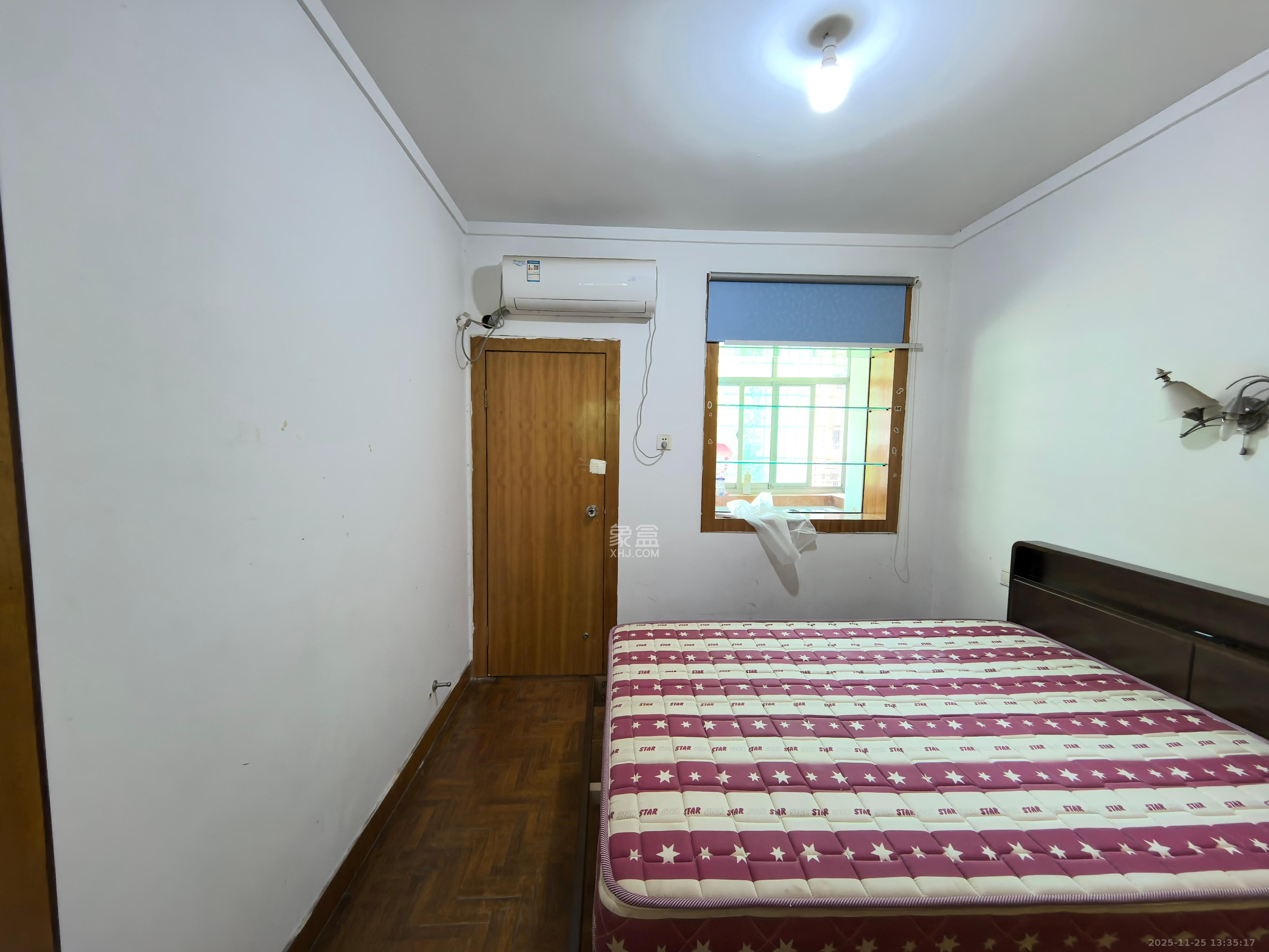 英才园三片  3室2厅1卫    1800.0元/月室内图