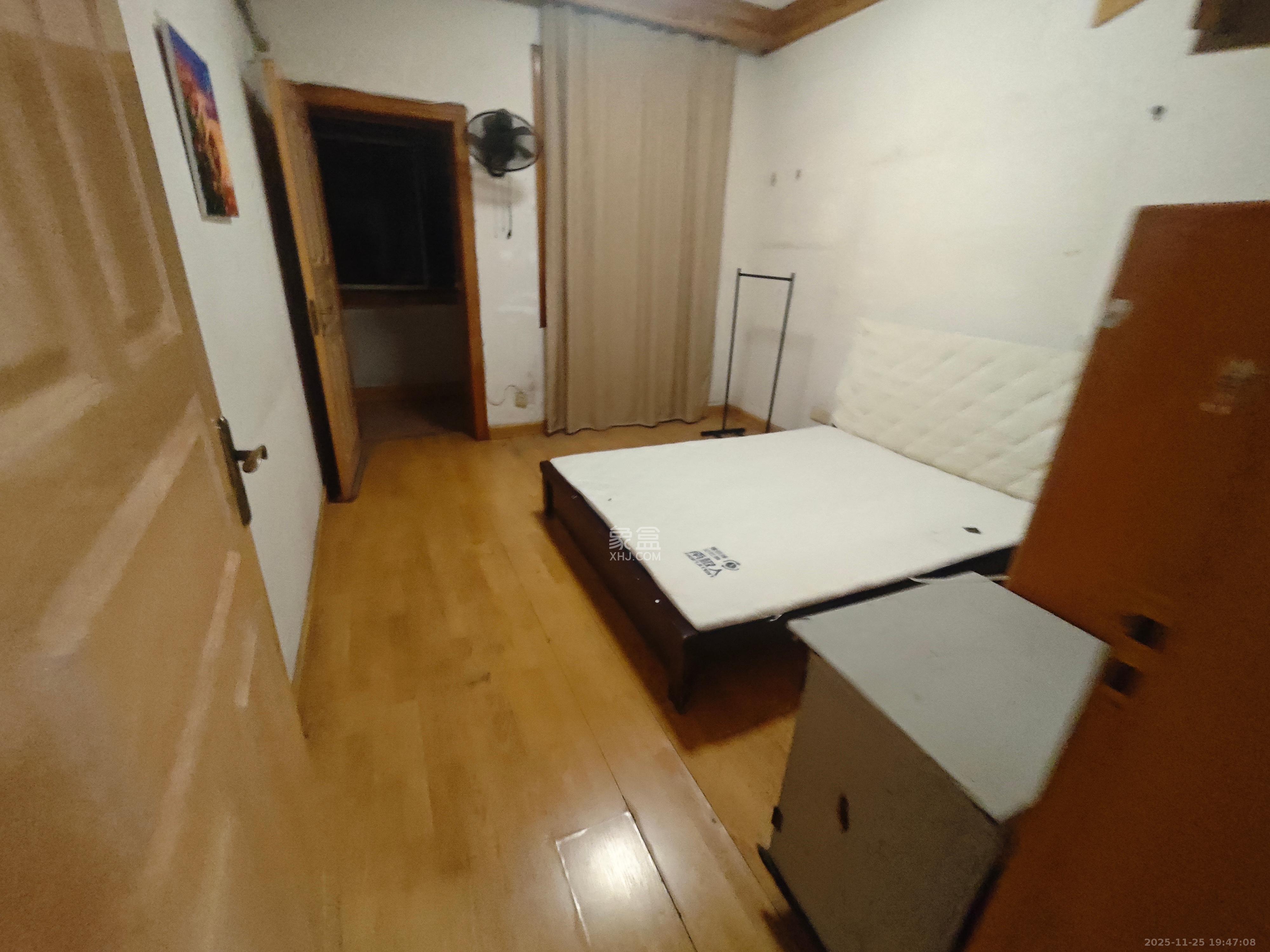 天心物业 2室1厅1卫 1400.0元/月 天心物业 2室1厅1卫 1400.0元/月室内图