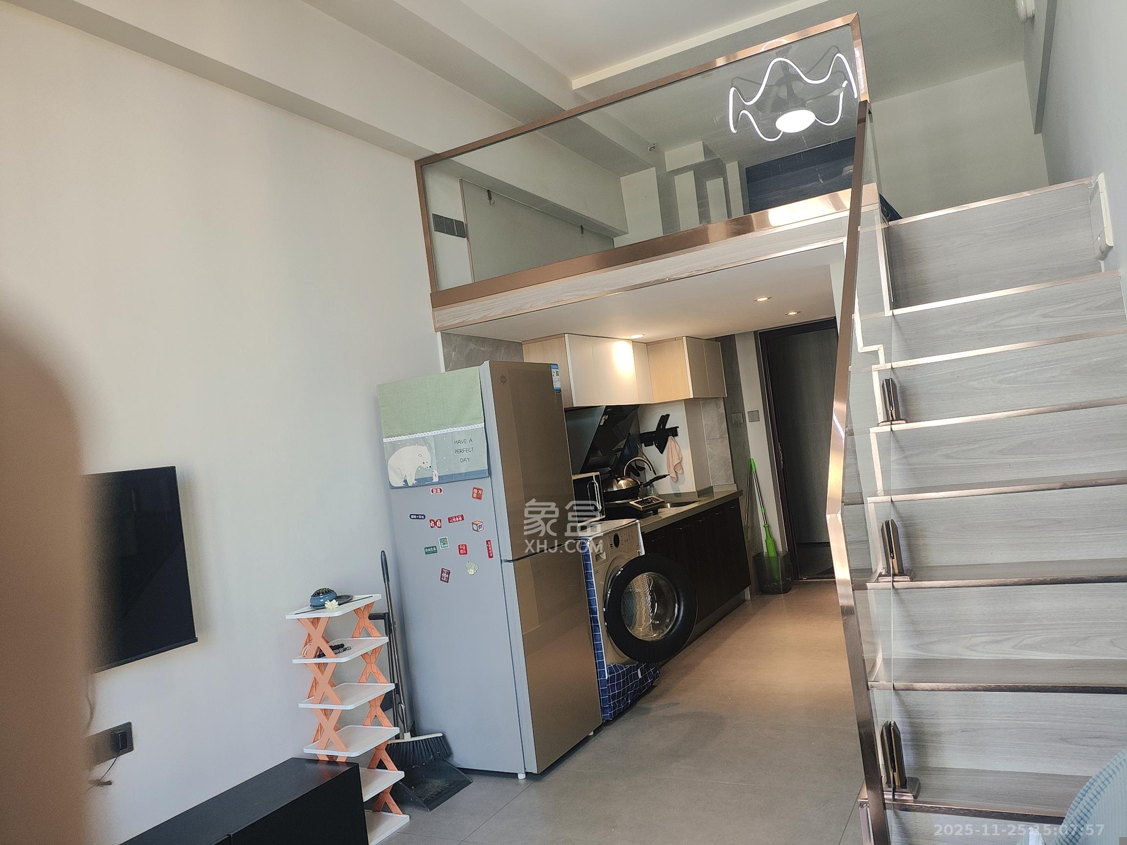 保利天禧EF区 1室1厅1卫 1980.0元/月 保利天禧EF区 1室1厅1卫 1980.0元/月室内图