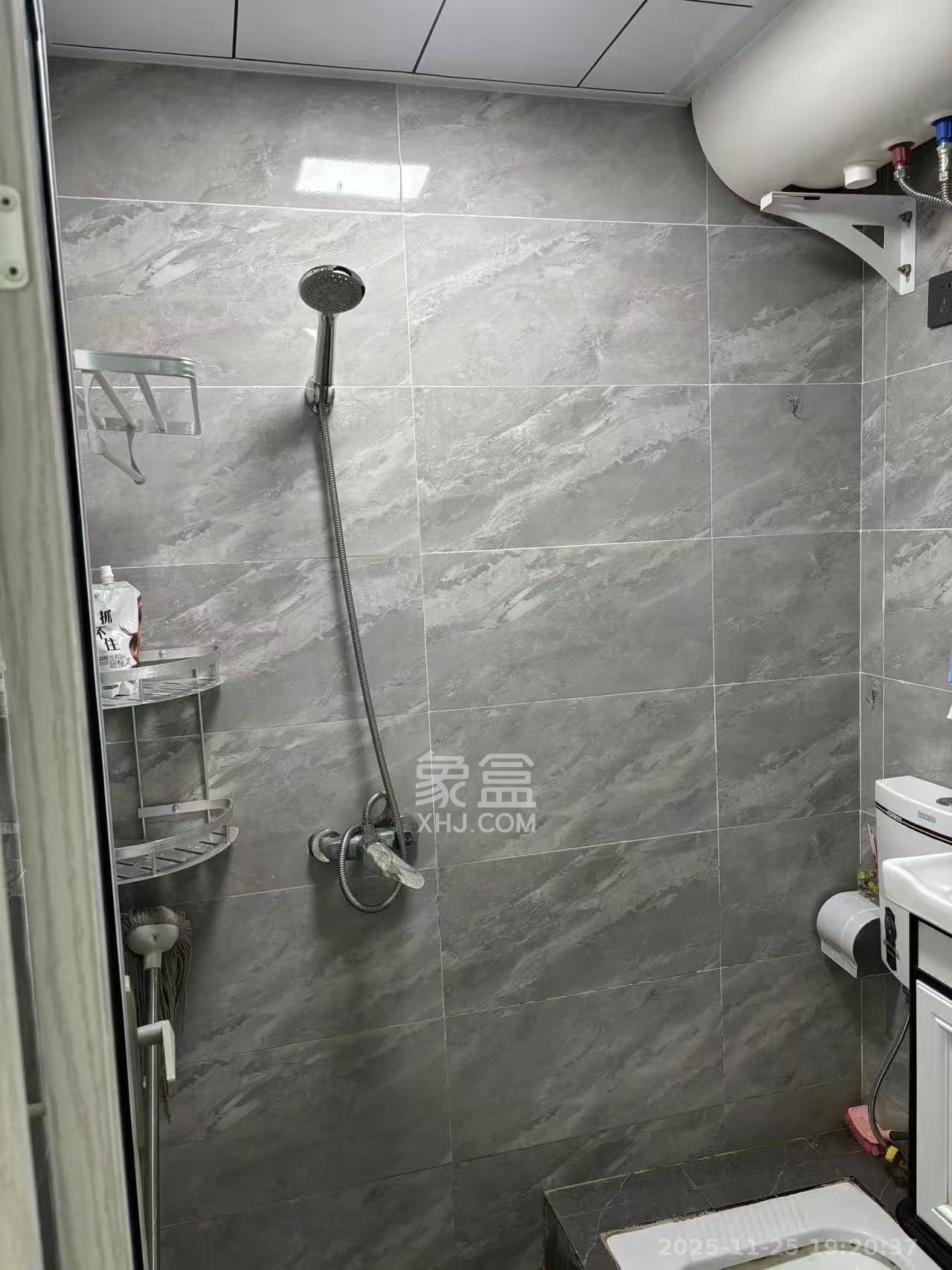 金地铂悦  1室0厅0卫    1100.0元/月室内图