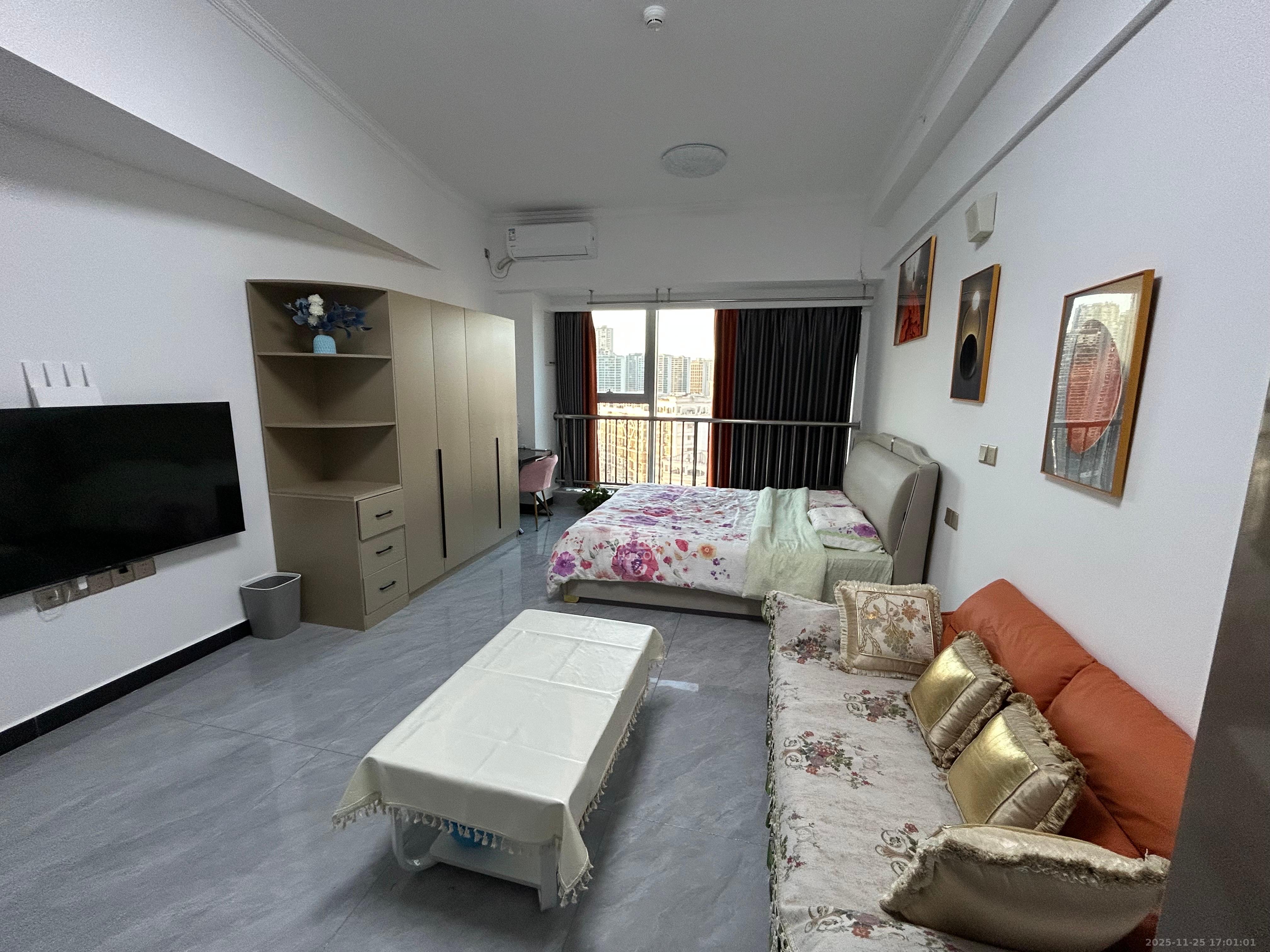 恒大誉府(融誉商业中心) 1室1厅1卫 1800.0元/月 恒大誉府(融誉商业中心) 1室1厅1卫 1800.0元/月室内图