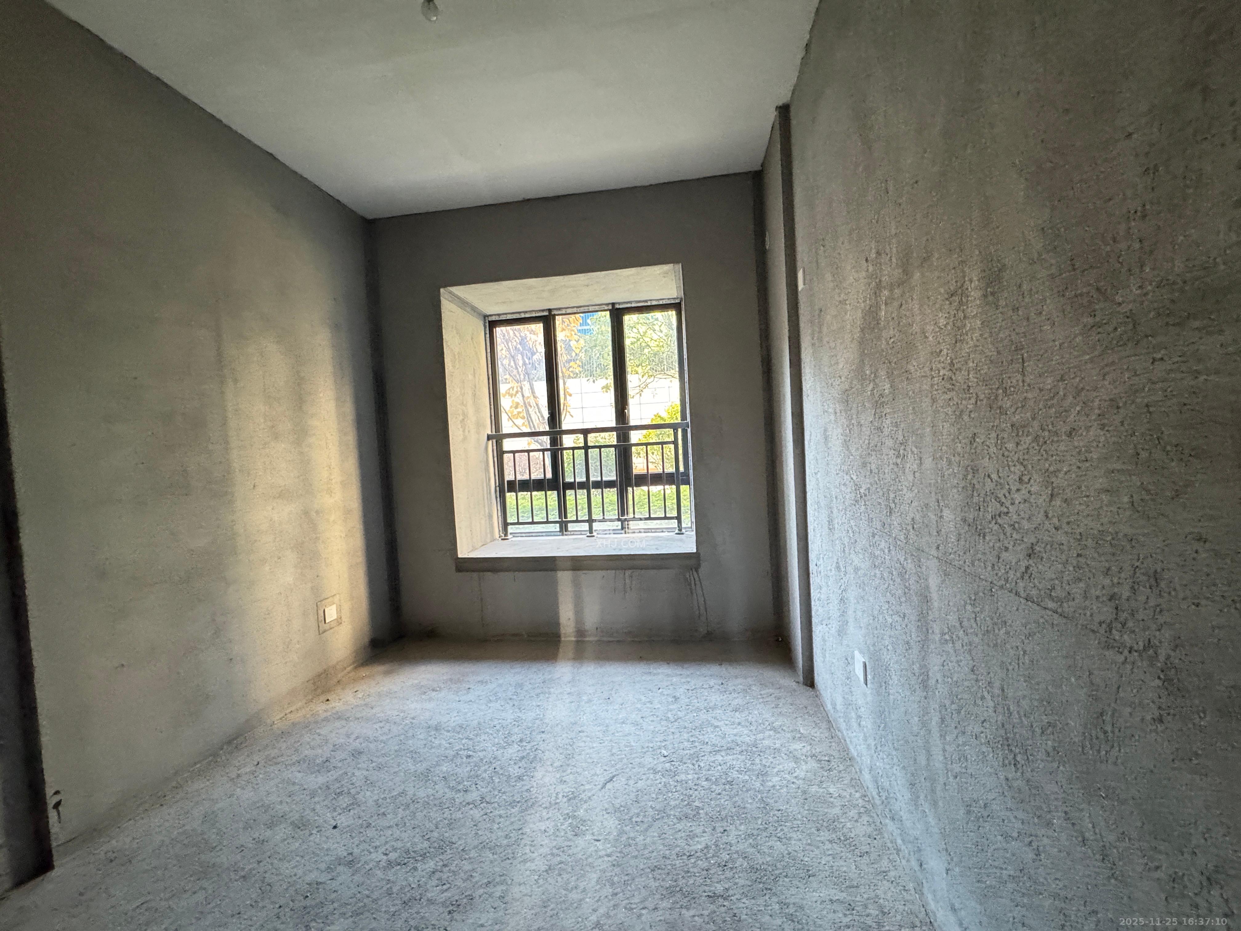 振业城四期 4室2厅2卫 1500.0元/月 振业城四期 4室2厅2卫 1500.0元/月室内图