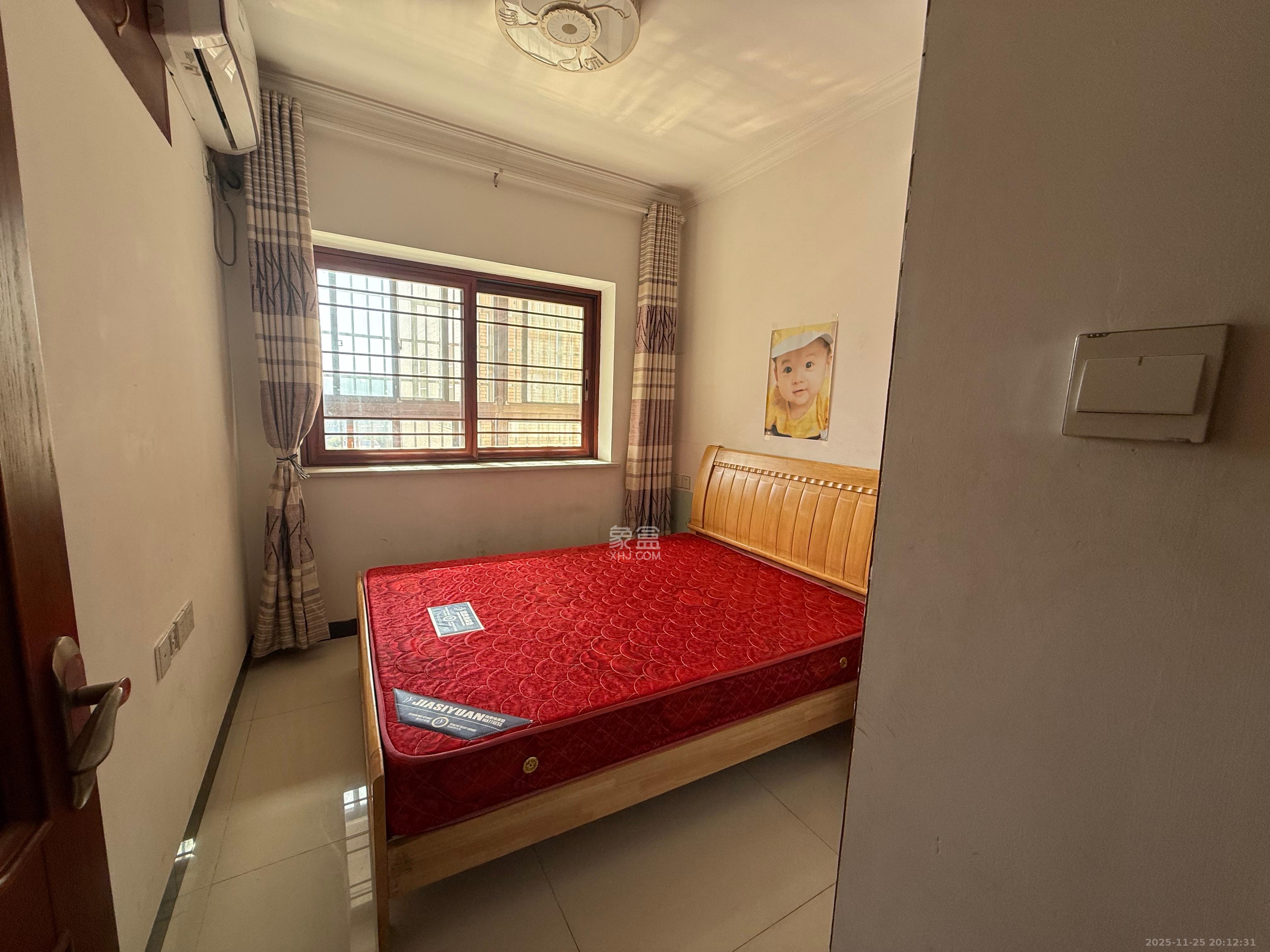 和沁园 3室2厅1卫 2100.0元/月 和沁园 3室2厅1卫 2100.0元/月室内图