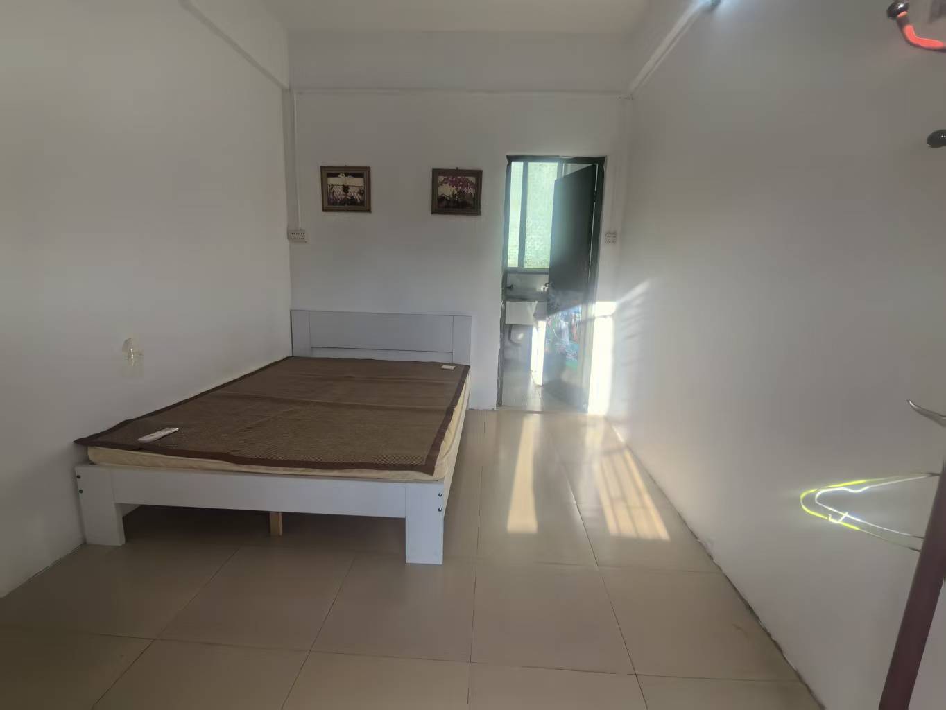 海湾公司宿舍  1室0厅1卫    600.0元/月