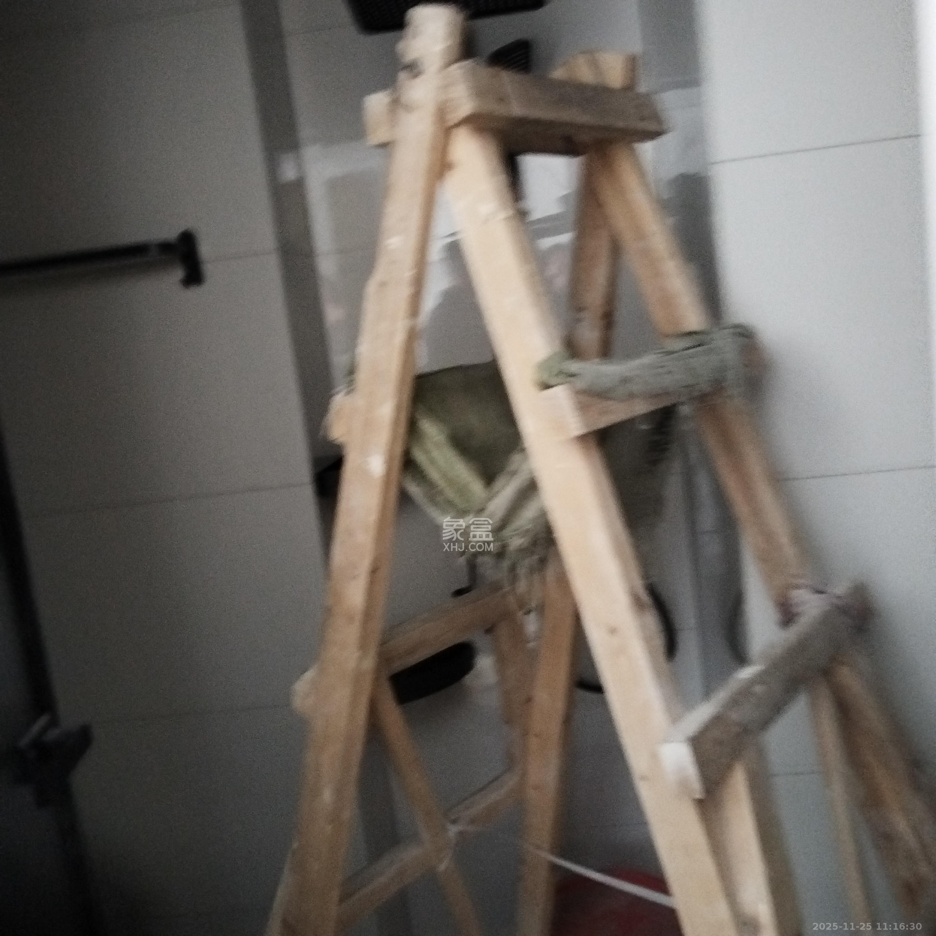 中海珑悦府  1室1厅1卫    1400.0元/月室内图